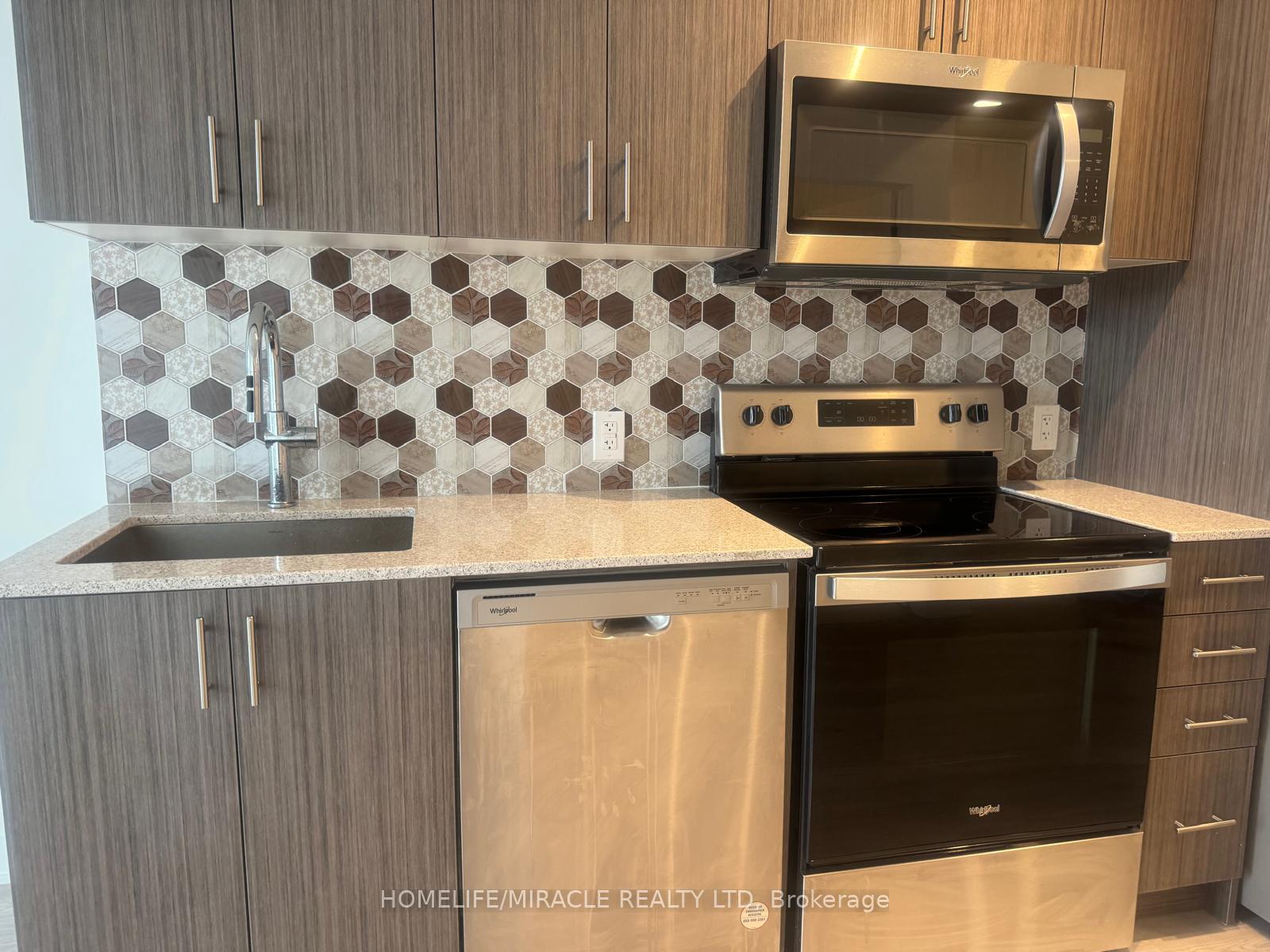 Photo 8 of 2782 Barton Street E, Hamilton, Riverdale — HOMEH