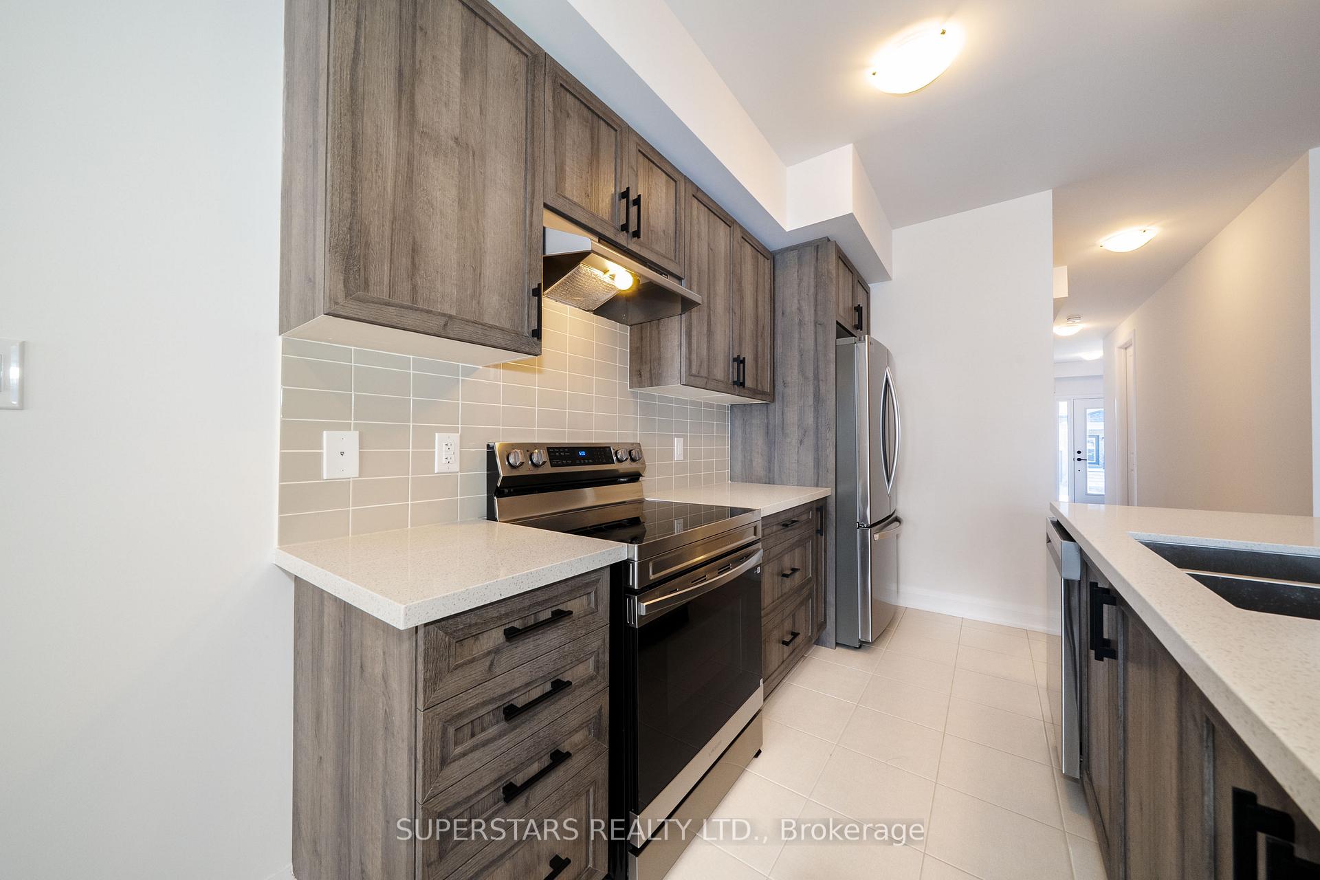 Photo 5 of 26 Ranch Terrace, Barrie, Rural Barrie Southeast — HOMEH