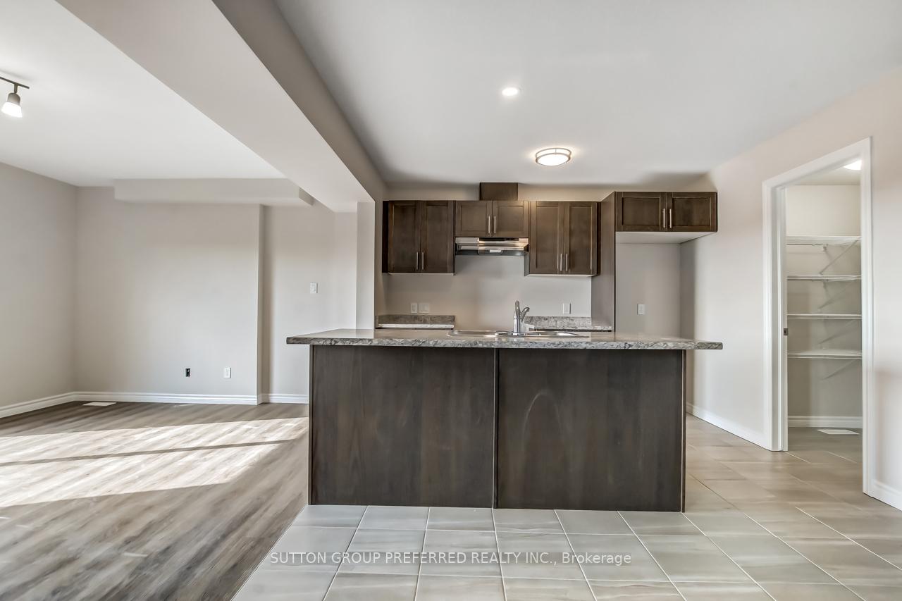 Photo 7 of 371 Kennington Way, London, South W — HOMEH