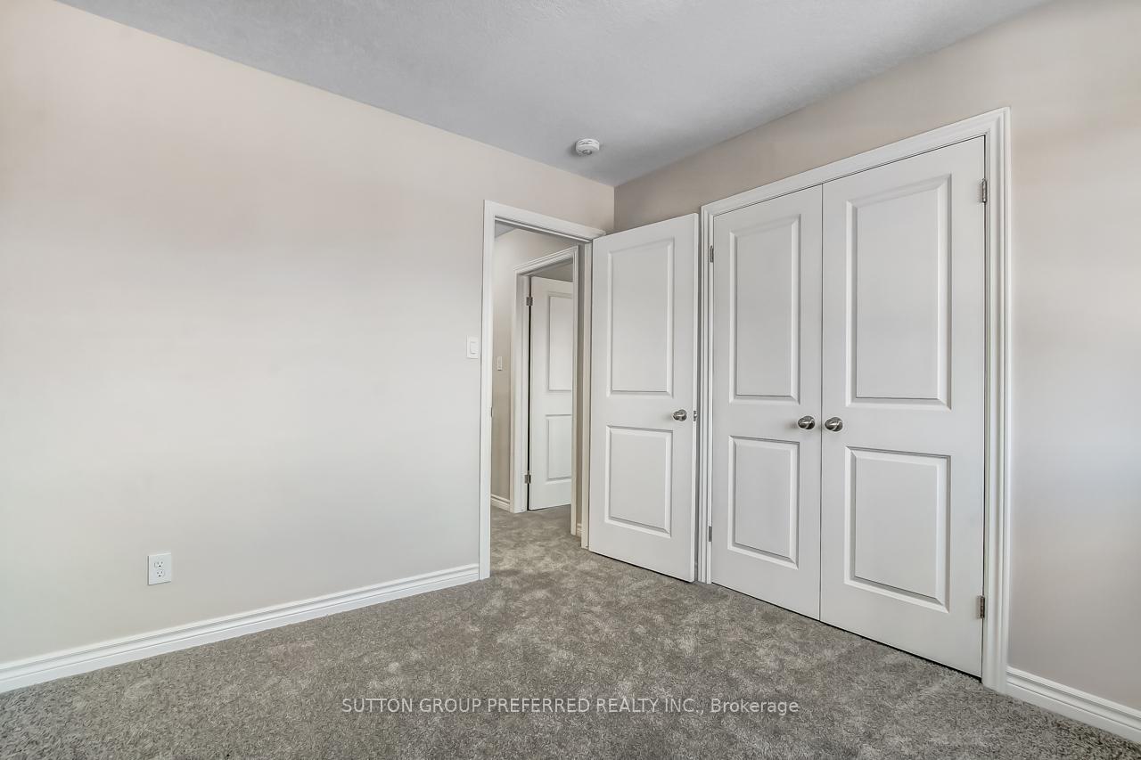 Photo 16 of 371 Kennington Way, London, South W — HOMEH