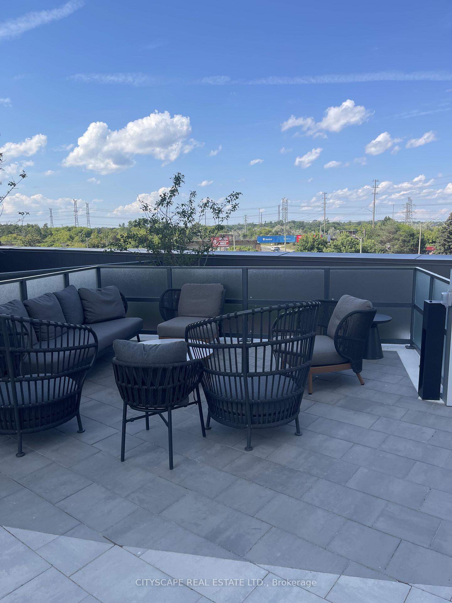 Photo 10 of Unit 223, 10 Flavelle Trail, Vaughan, Steeles West Industrial — HOMEH