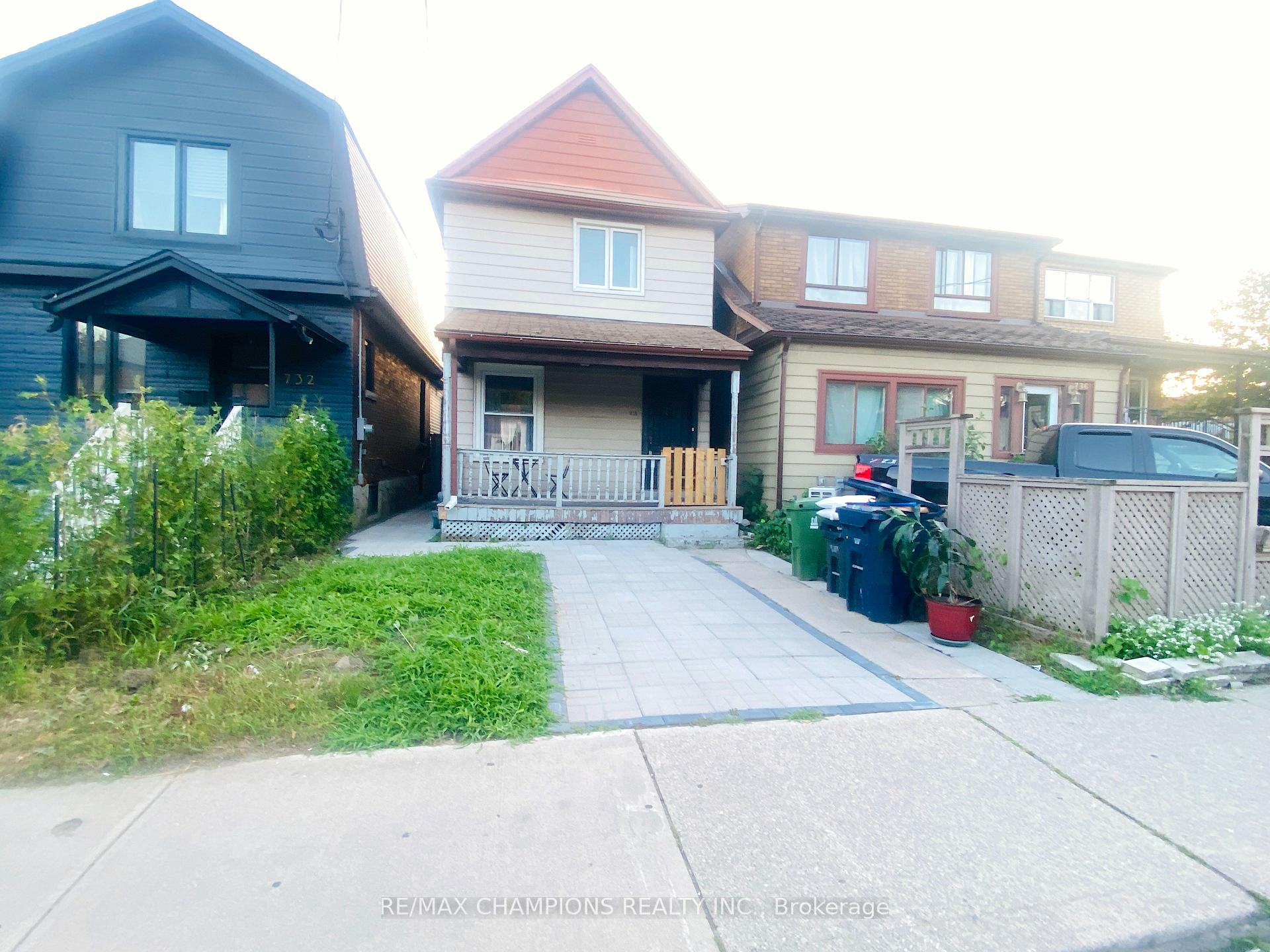 Photo 3 of Unit Main, 734 Willard Avenue, Toronto, Runnymede-Bloor West Village — HOMEH
