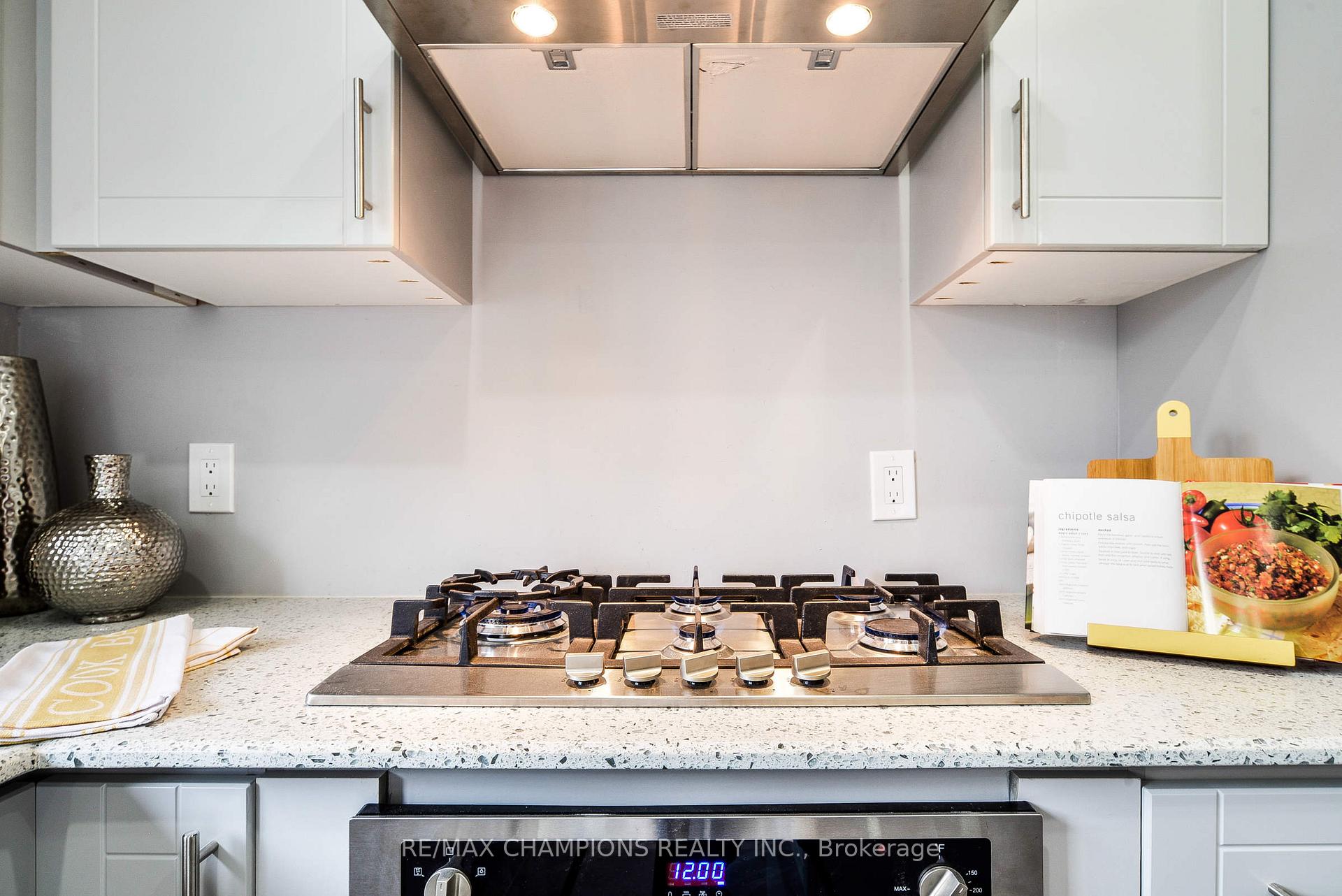 Photo 17 of Unit Main, 734 Willard Avenue, Toronto, Runnymede-Bloor West Village — HOMEH