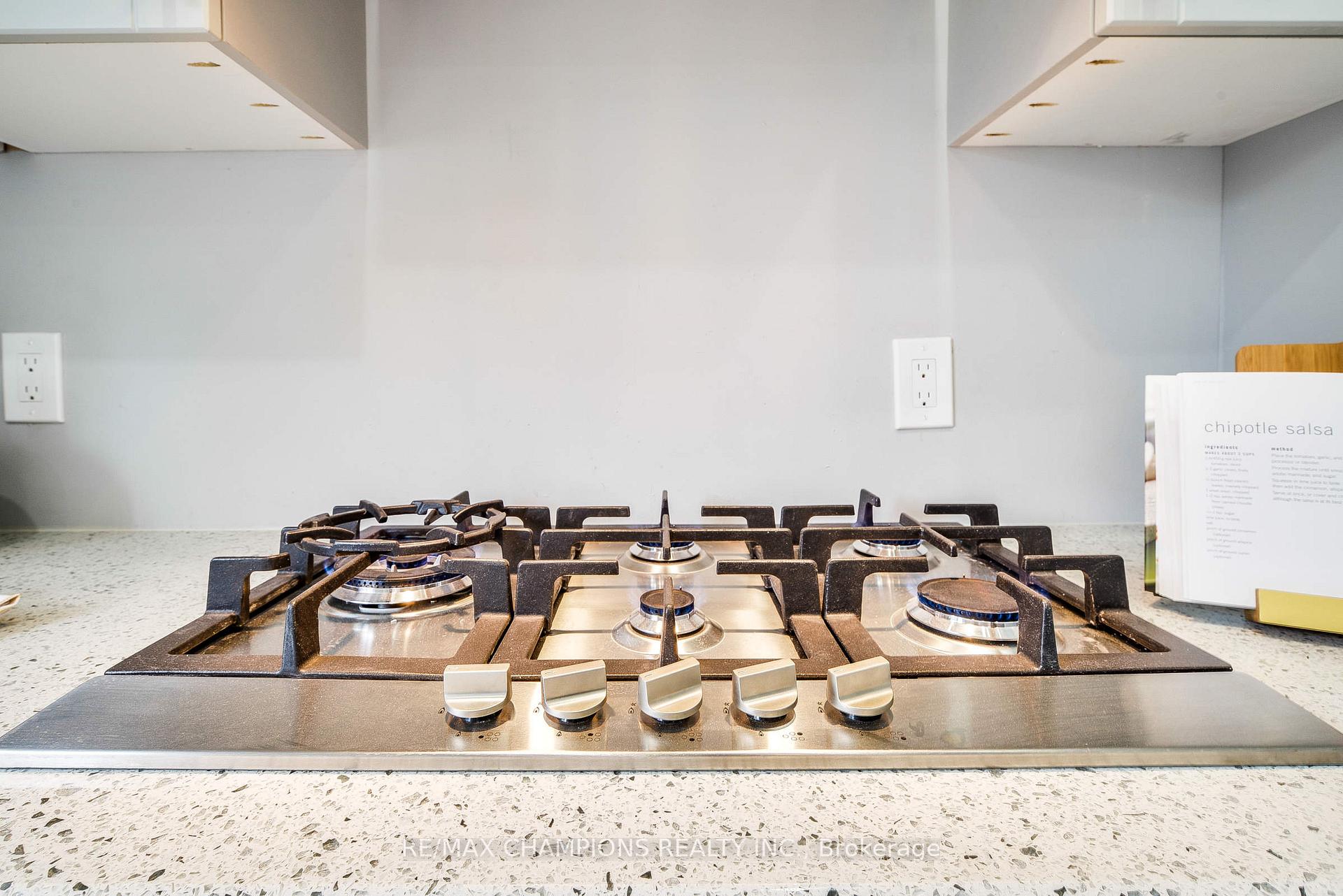 Photo 18 of Unit Main, 734 Willard Avenue, Toronto, Runnymede-Bloor West Village — HOMEH