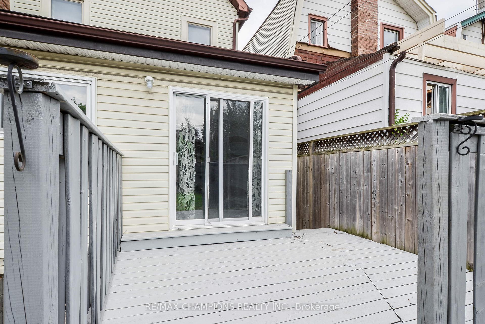 Photo 32 of Unit Main, 734 Willard Avenue, Toronto, Runnymede-Bloor West Village — HOMEH