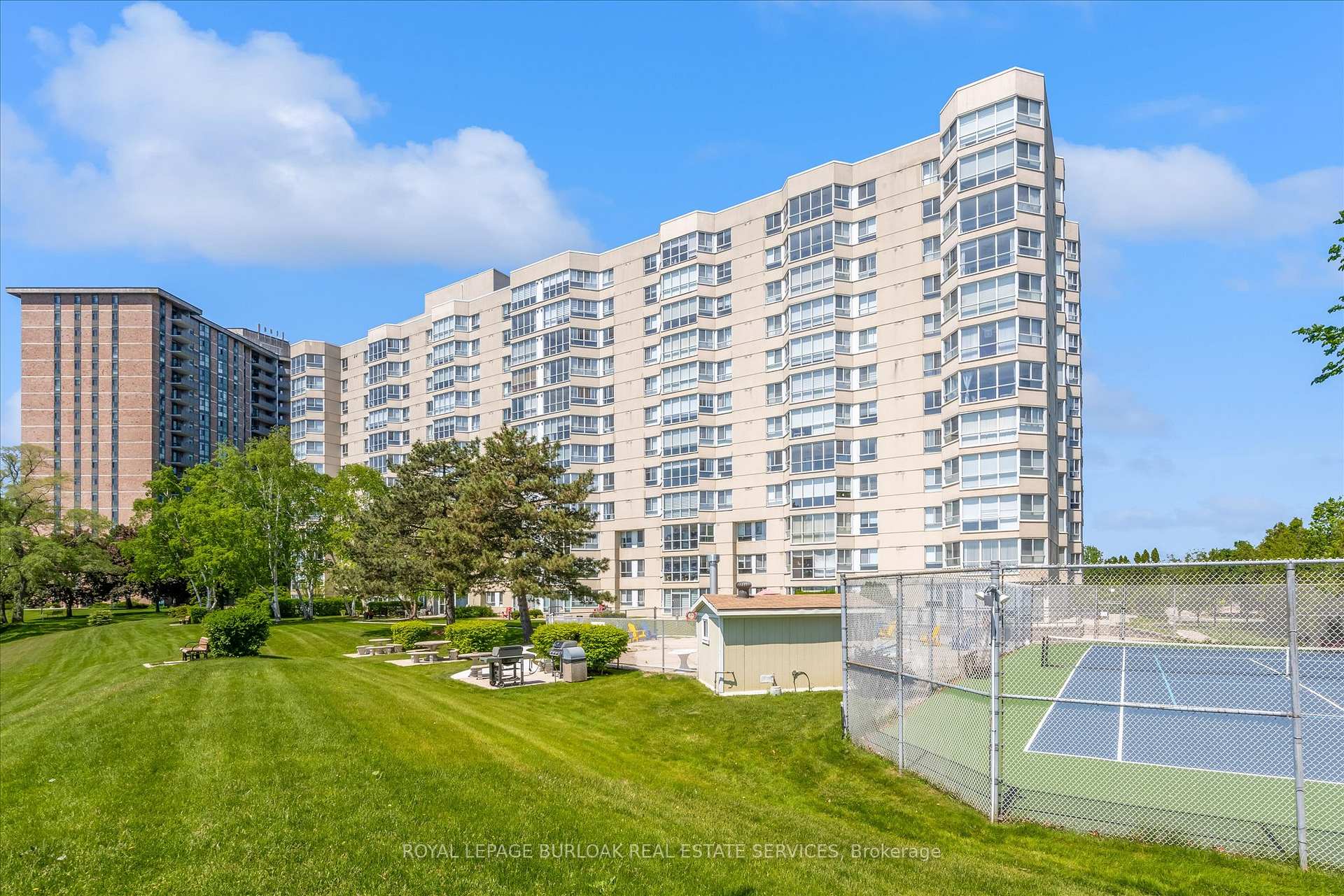 Photo of Unit 510, 5280 Lakeshore Road