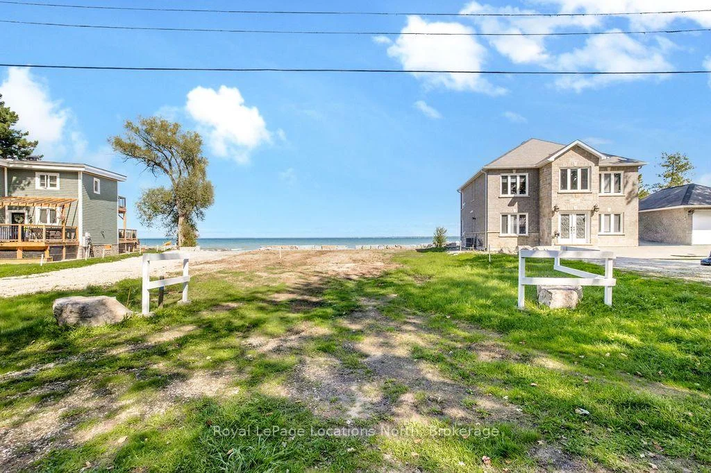 Photo 13 of 24 William Avenue, Wasaga Beach — HOMEH