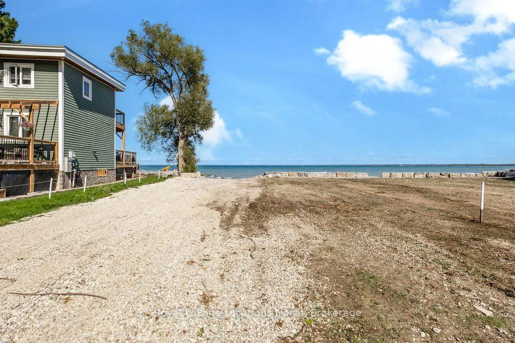 Photo 16 of 24 William Avenue, Wasaga Beach — HOMEH