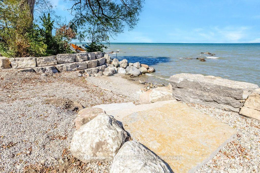 Photo 18 of 24 William Avenue, Wasaga Beach — HOMEH