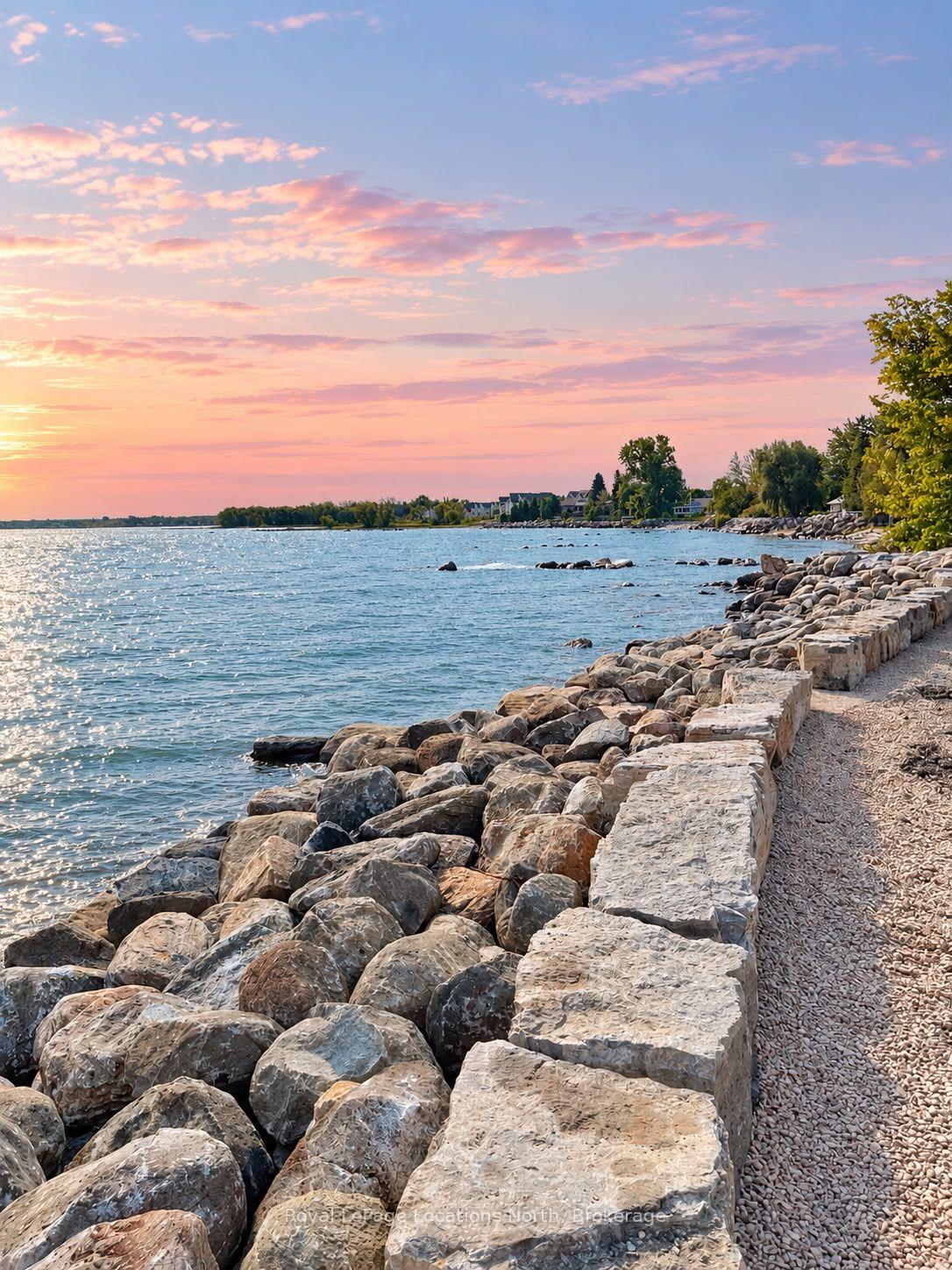 Photo 6 of 22 William Avenue, Wasaga Beach — HOMEH