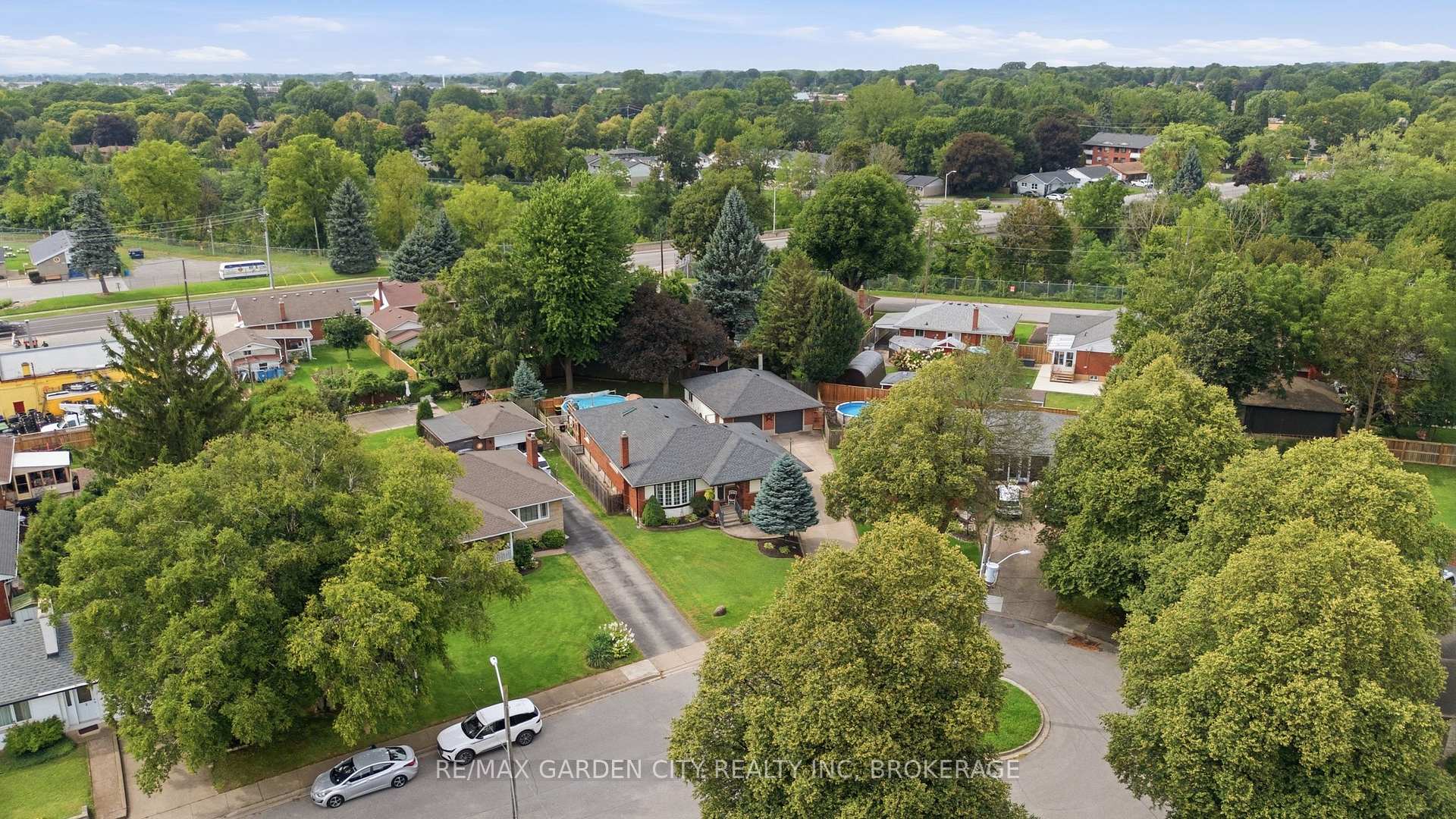 Photo 50 of 4993 Rendall Crescent, Niagara Falls, Cherrywood — HOMEH