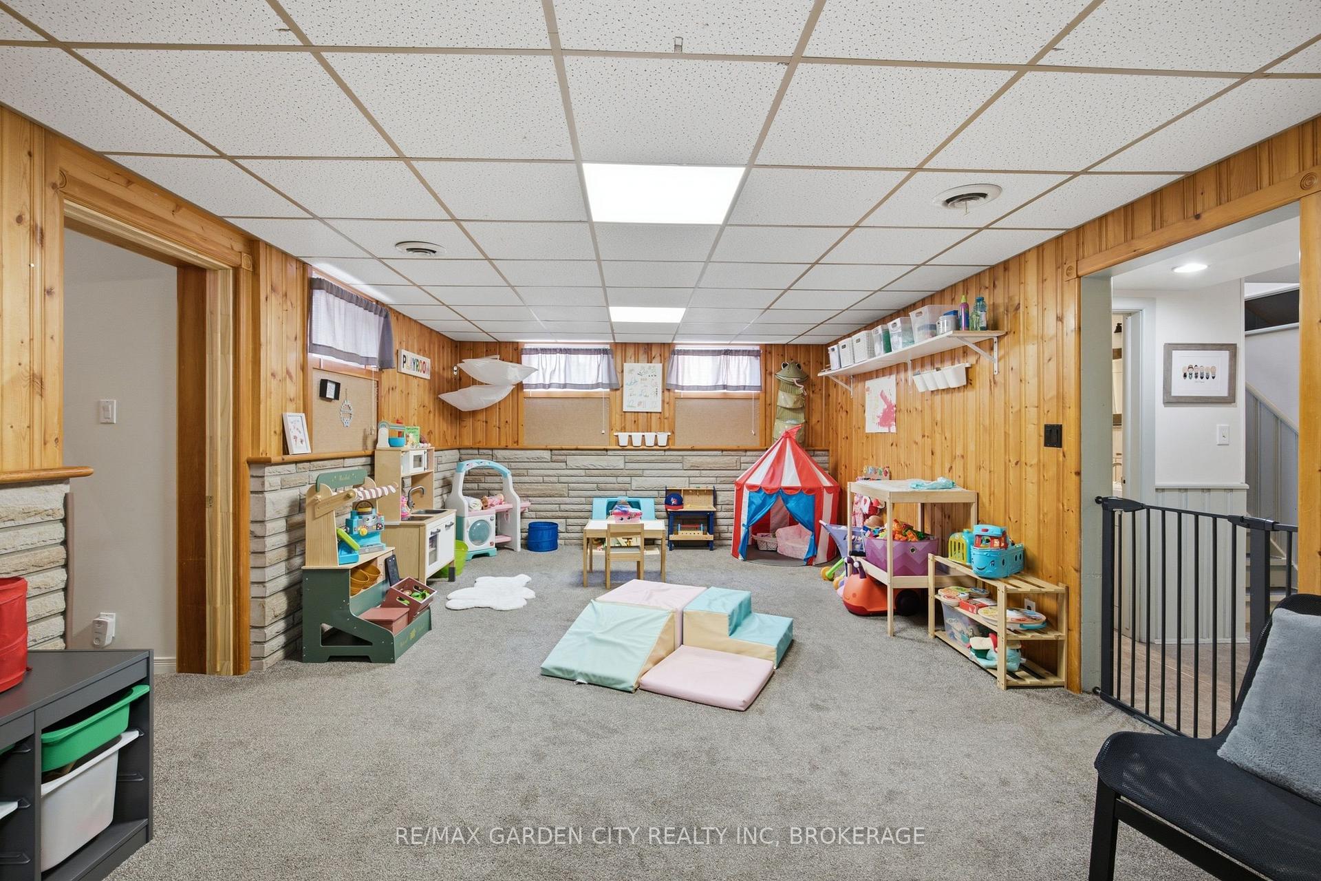 Photo 32 of 4993 Rendall Crescent, Niagara Falls, Cherrywood — HOMEH