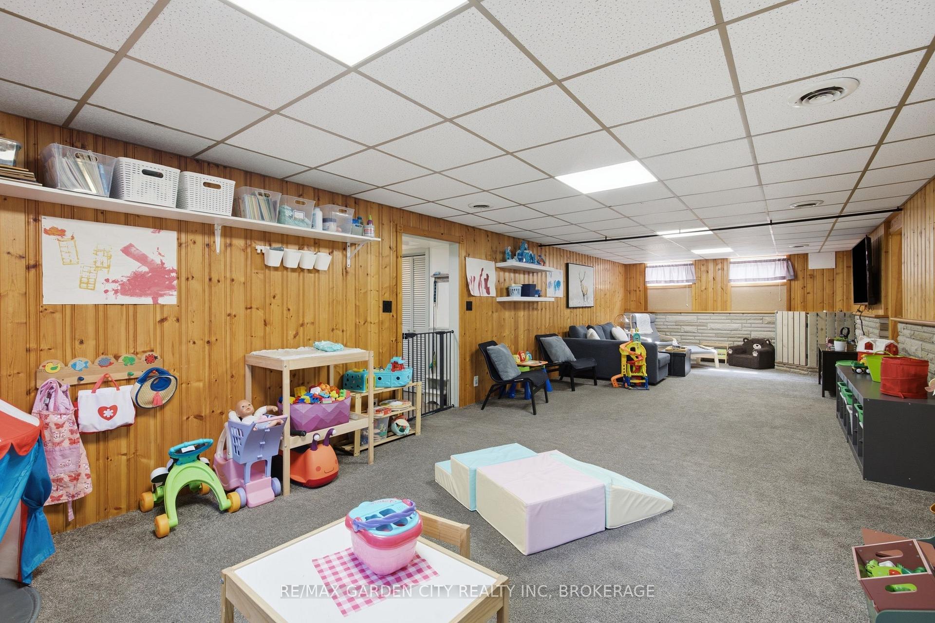 Photo 33 of 4993 Rendall Crescent, Niagara Falls, Cherrywood — HOMEH