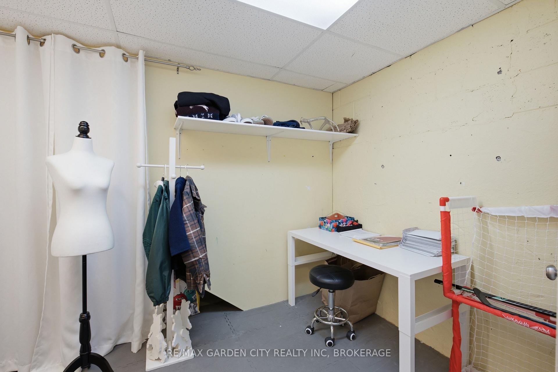 Photo 38 of 4993 Rendall Crescent, Niagara Falls, Cherrywood — HOMEH