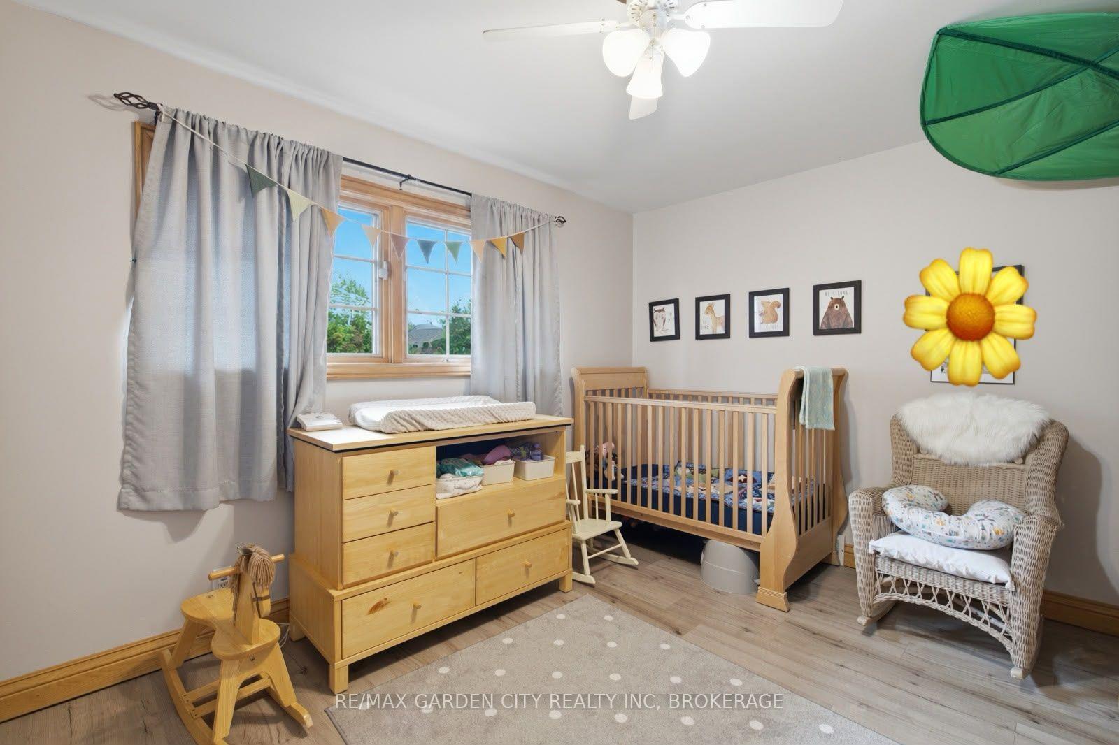 Photo 23 of 4993 Rendall Crescent, Niagara Falls, Cherrywood — HOMEH