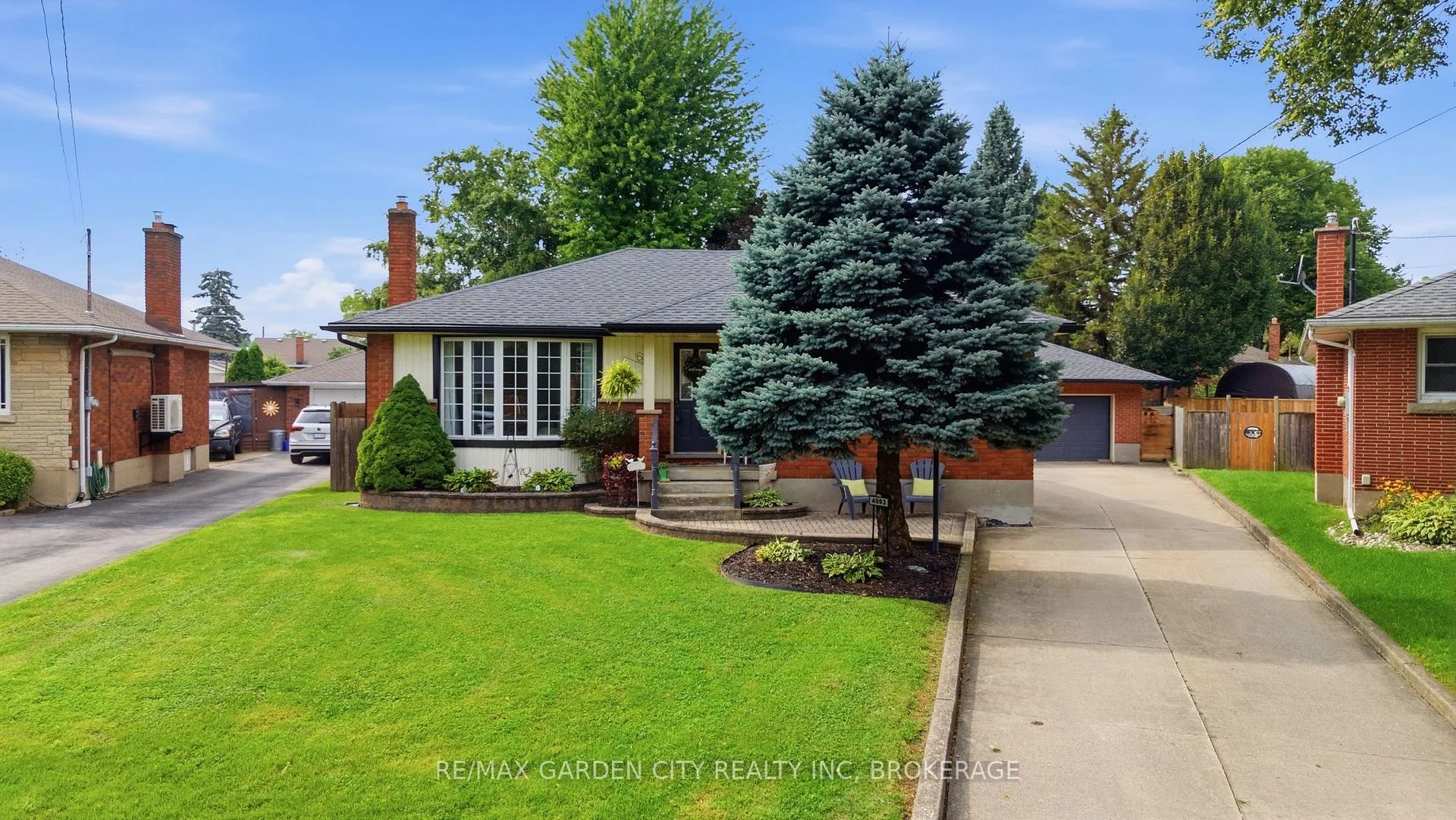 Photo 7 of 4993 Rendall Crescent, Niagara Falls, Cherrywood — HOMEH