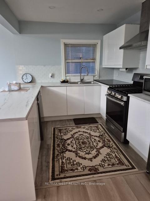 Photo 6 of 260 Medina Drive, Georgina, Keswick South — HOMEH