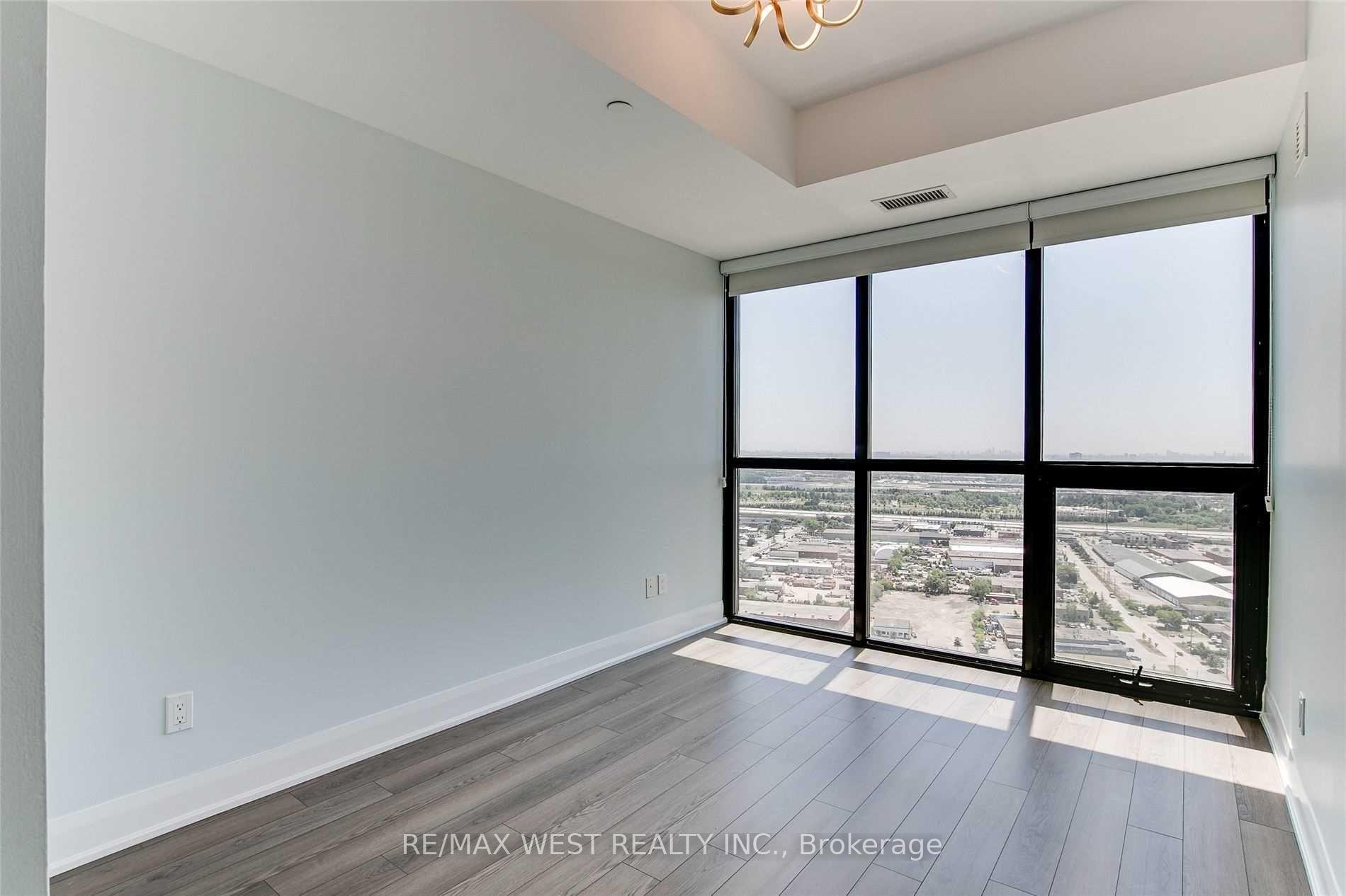 Photo 27 of Unit 3203, 2900 Highway 7, Vaughan, Concord — HOMEH