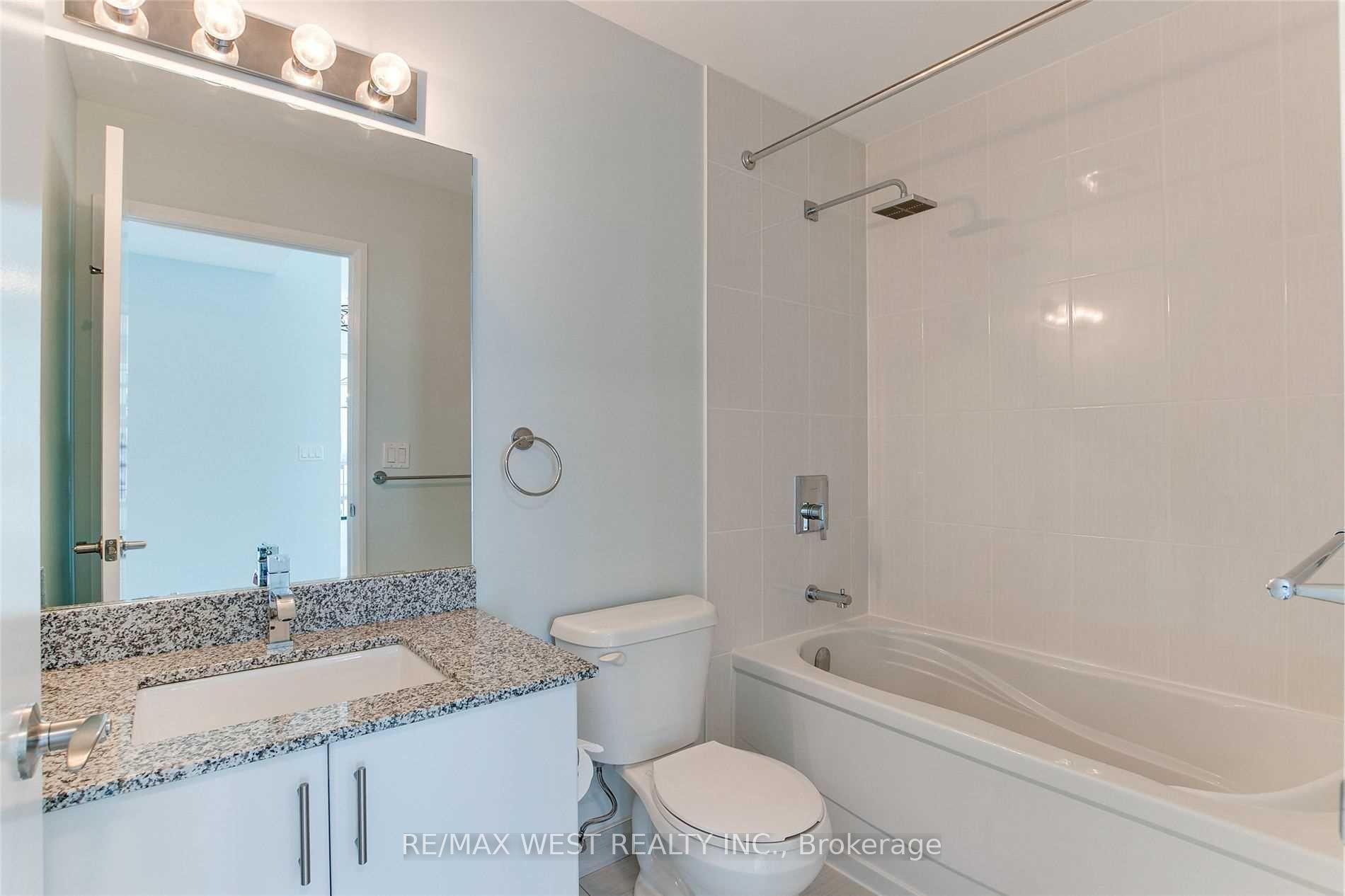 Photo 28 of Unit 3203, 2900 Highway 7, Vaughan, Concord — HOMEH