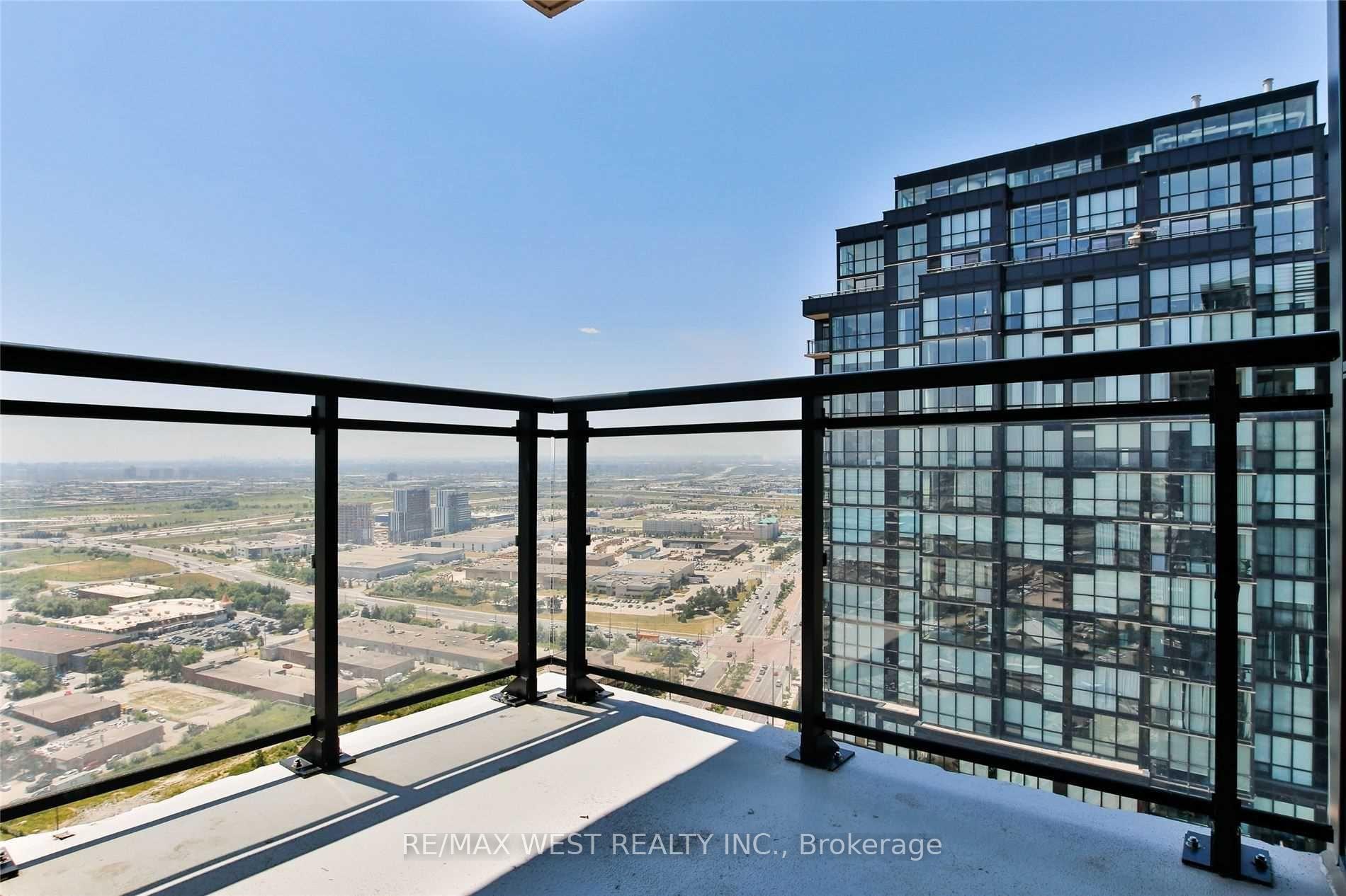 Photo 30 of Unit 3203, 2900 Highway 7, Vaughan, Concord — HOMEH