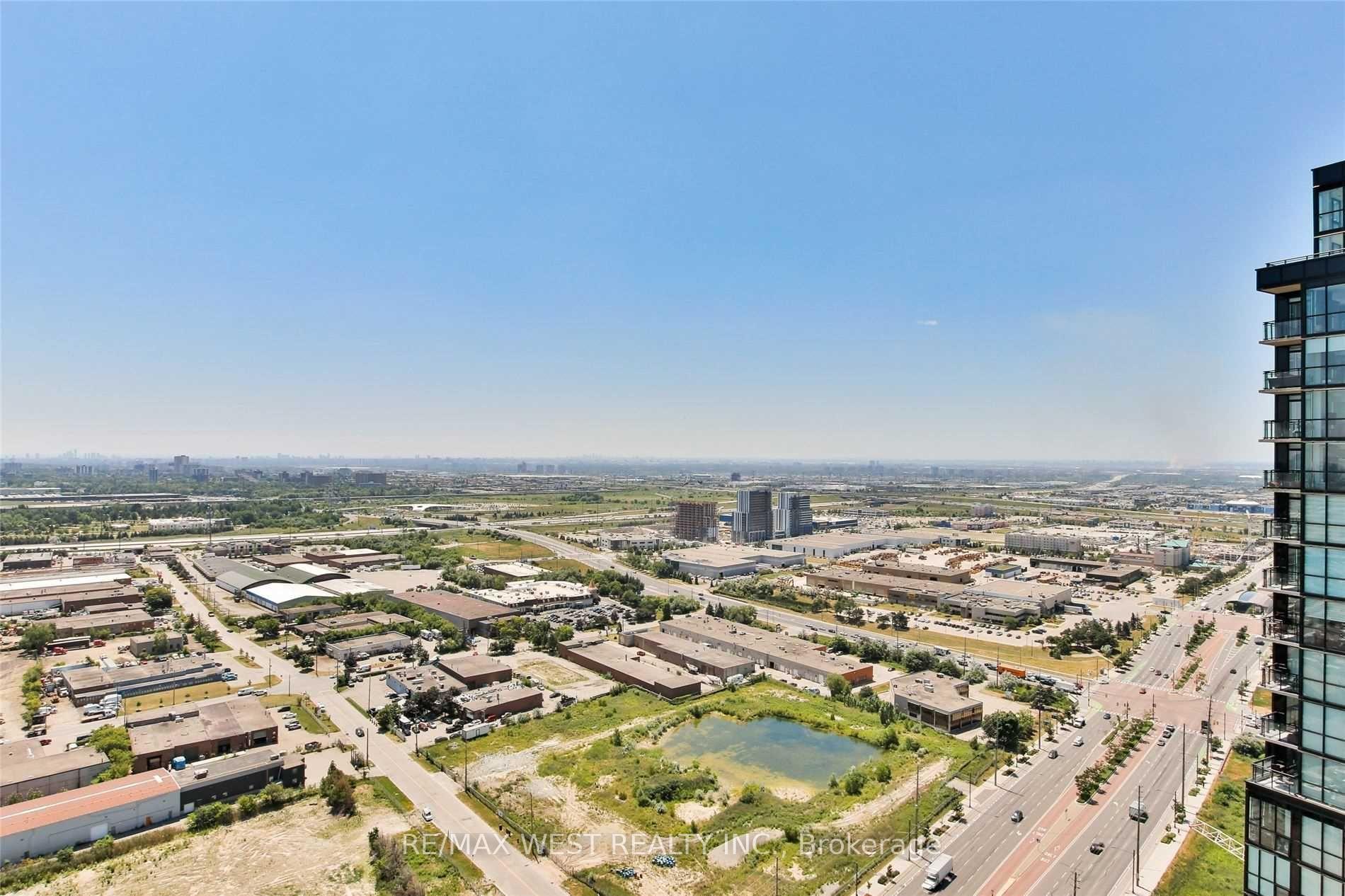 Photo 32 of Unit 3203, 2900 Highway 7, Vaughan, Concord — HOMEH