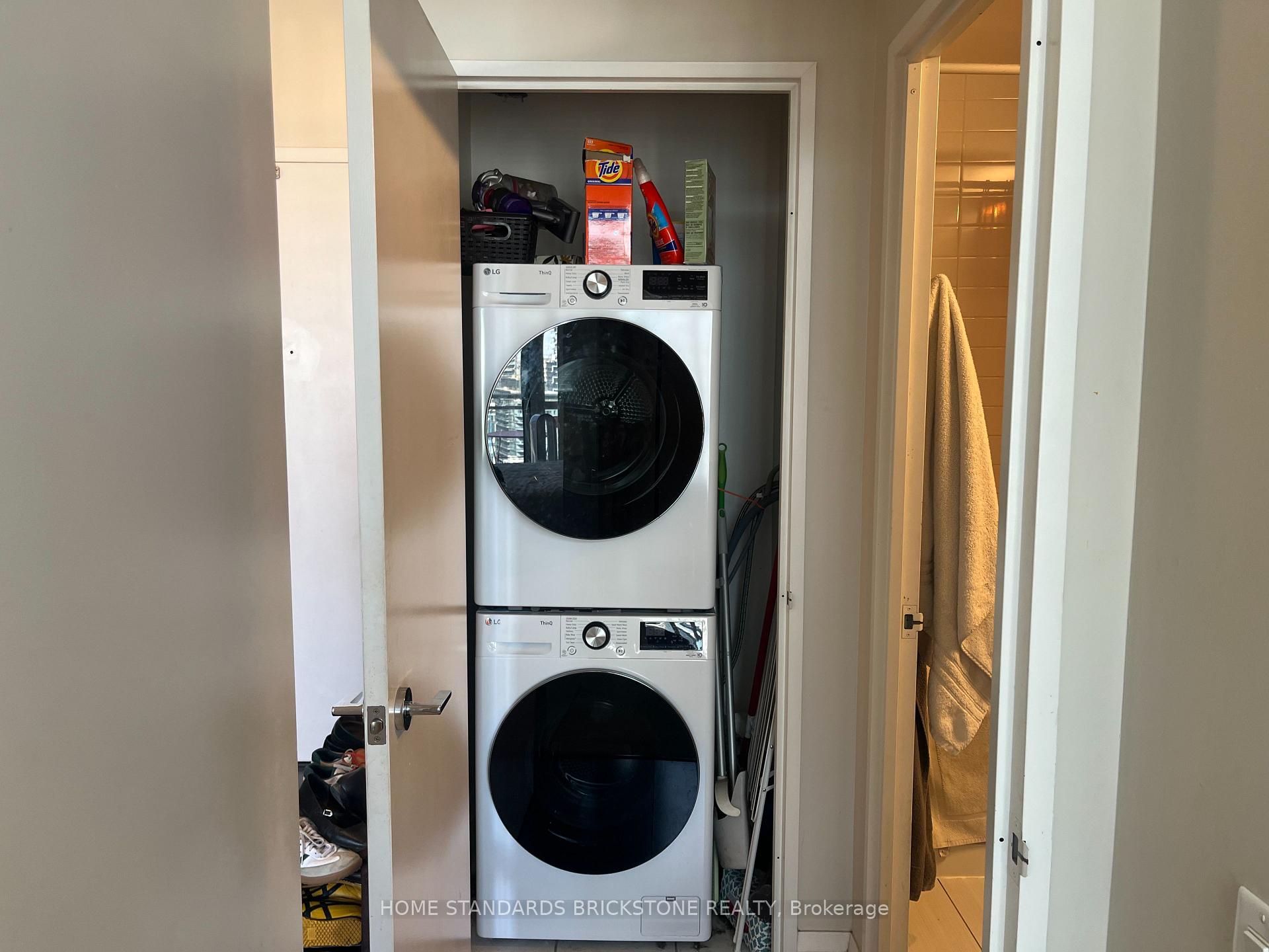Photo 21 of Unit 1911, 83 Redpath Avenue, Toronto, Mount Pleasant West — HOMEH