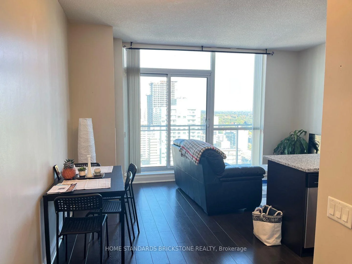 Photo 6 of Unit 1911, 83 Redpath Avenue, Toronto, Mount Pleasant West — HOMEH