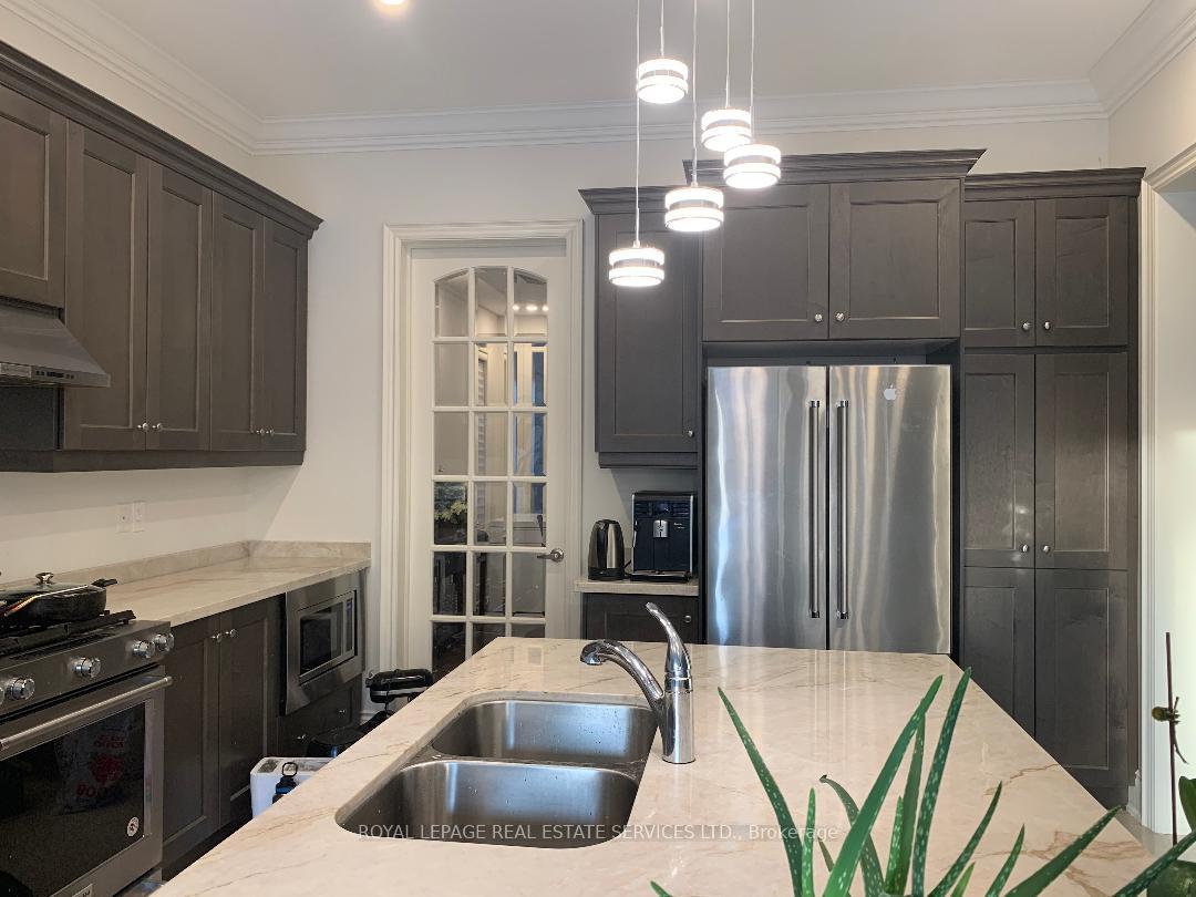 Photo 8 of 3172 William Rose Way, Oakville, Joshua Meadows — HOMEH