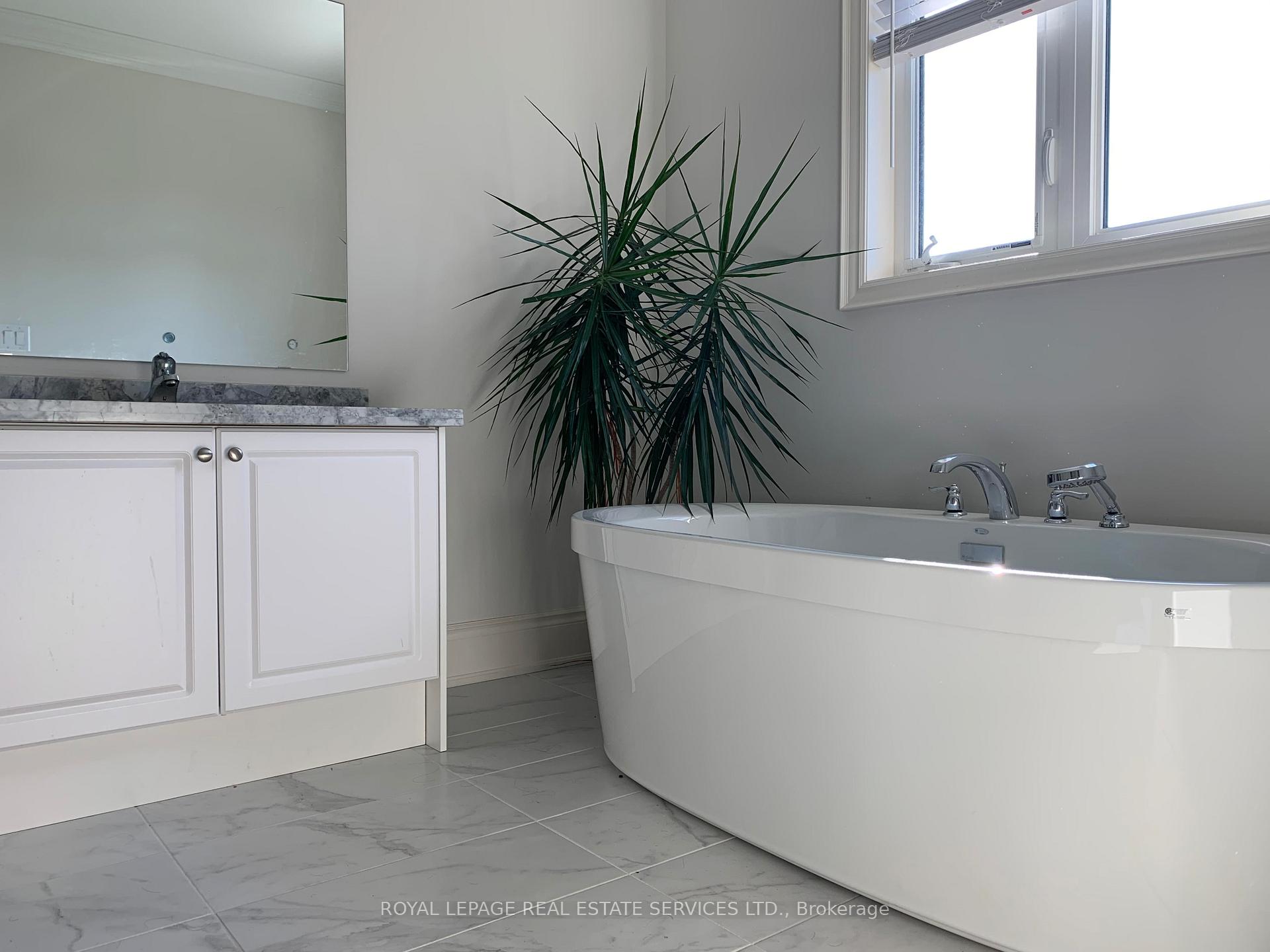 Photo 20 of 3172 William Rose Way, Oakville, Joshua Meadows — HOMEH