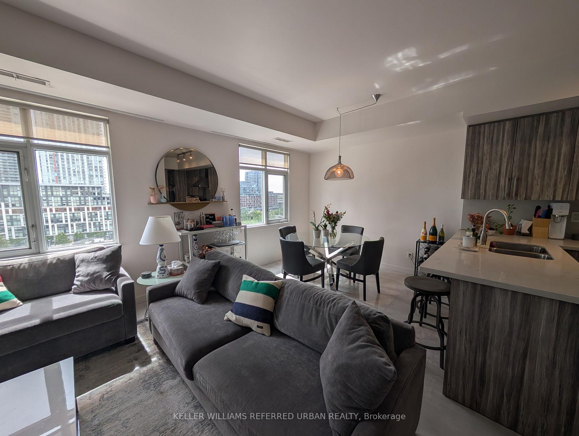 Photo 5 of Unit PH 7, 550 Front Street W, Toronto, Waterfront Communities — HOMEH