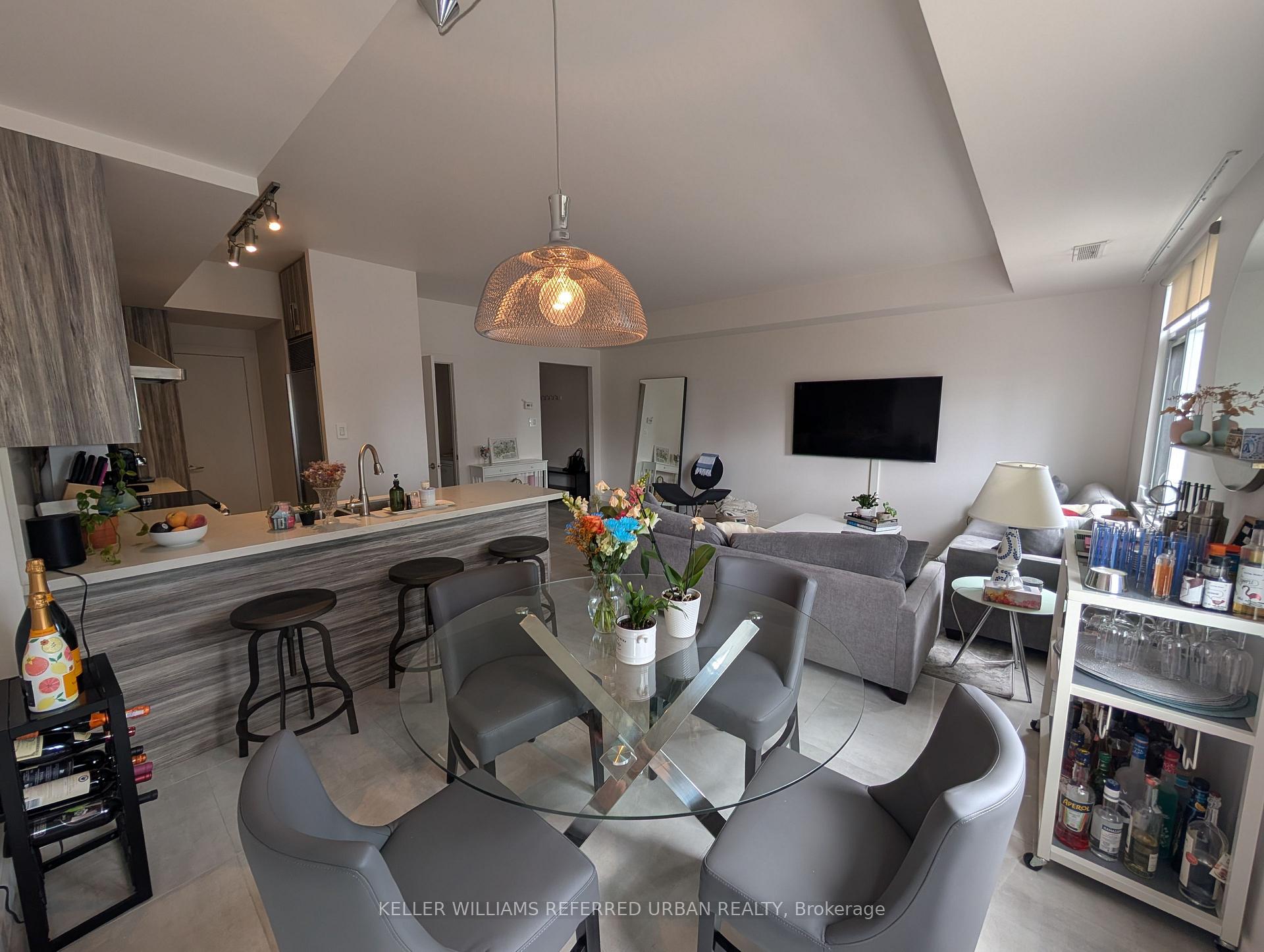 Photo 8 of Unit PH 7, 550 Front Street W, Toronto, Waterfront Communities — HOMEH
