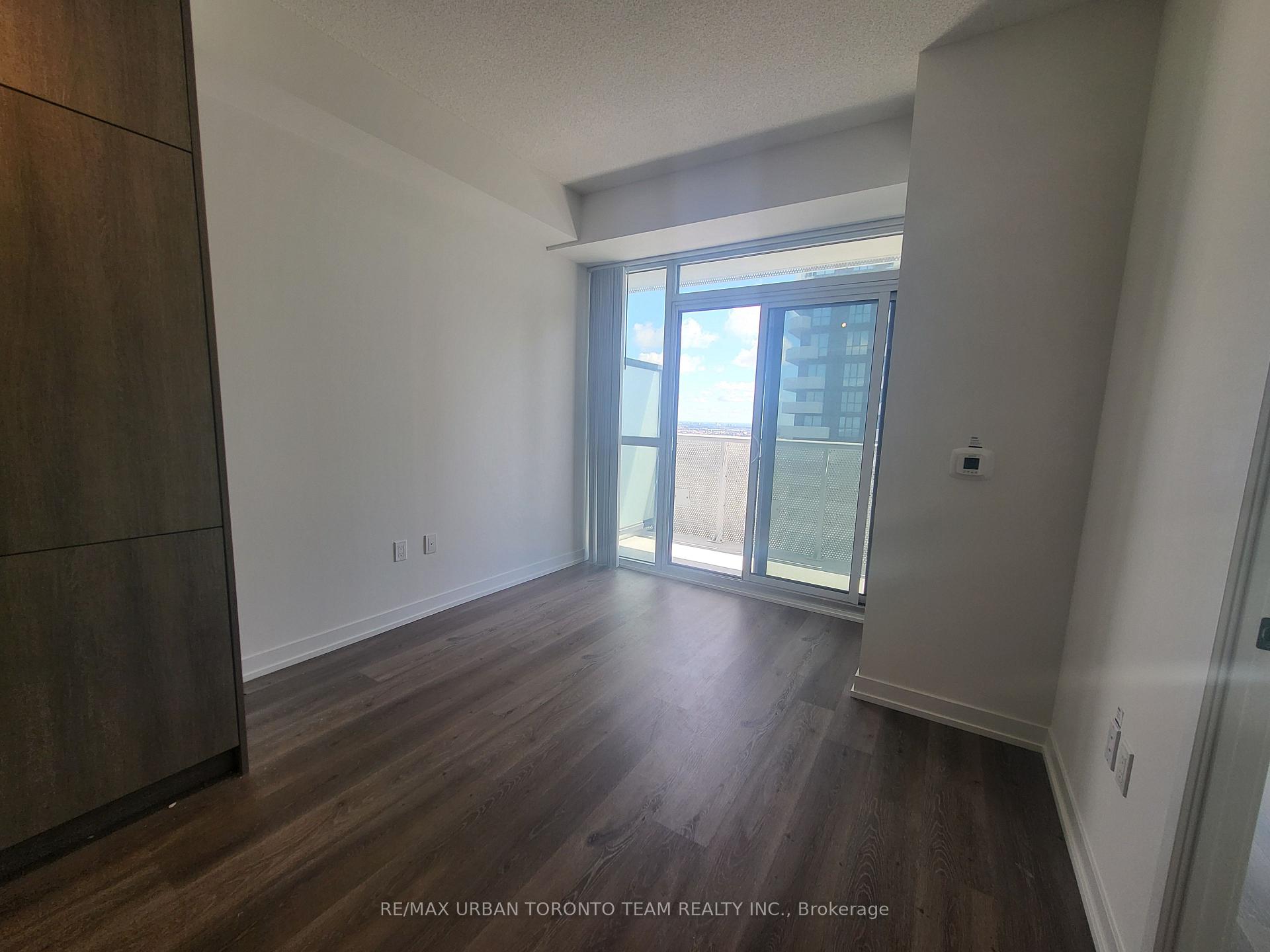 Photo 4 of Unit 3301, 225 Commerce Street, Vaughan, Vaughan Corporate Centre — HOMEH