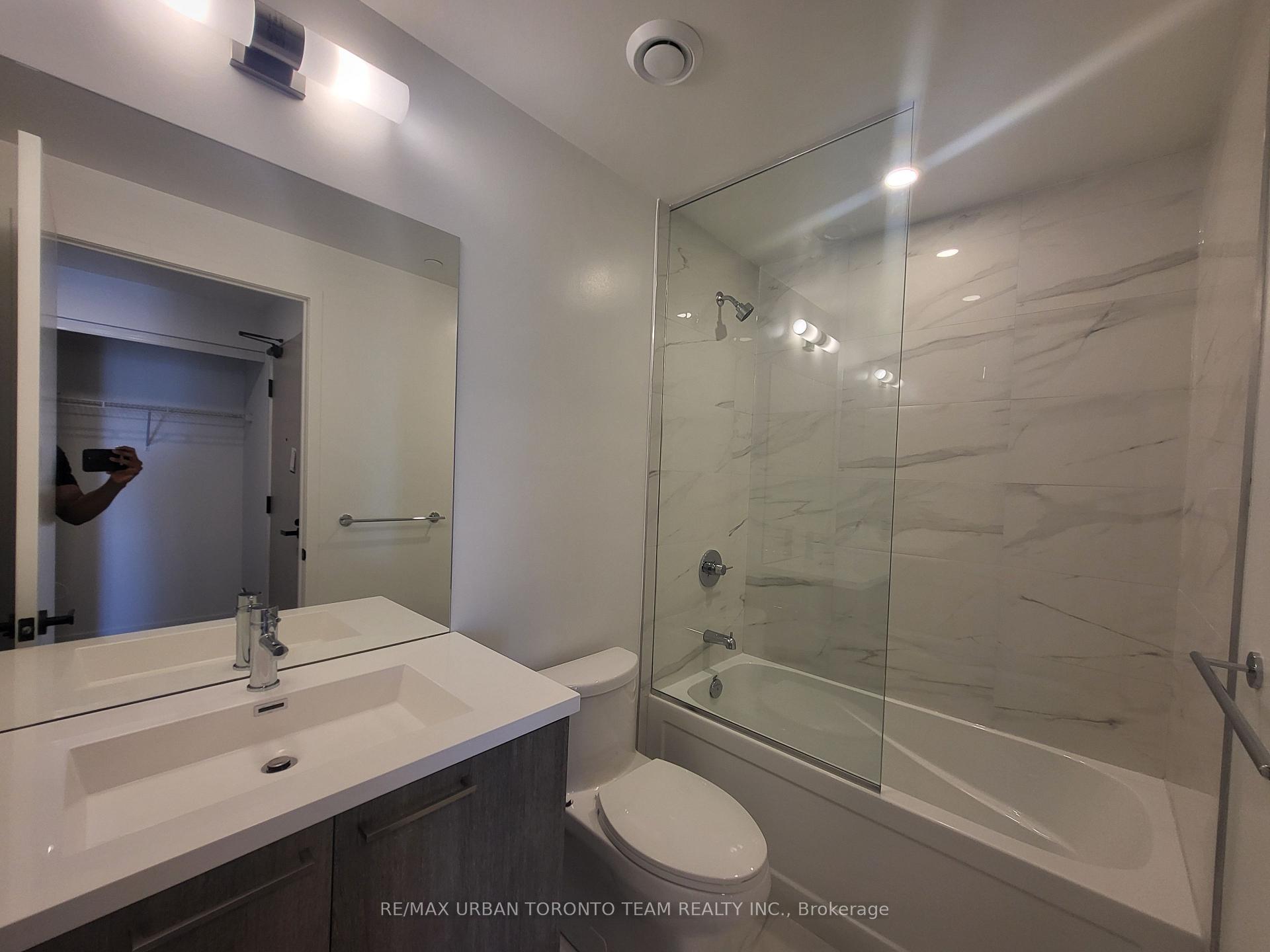 Photo 12 of Unit 3301, 225 Commerce Street, Vaughan, Vaughan Corporate Centre — HOMEH