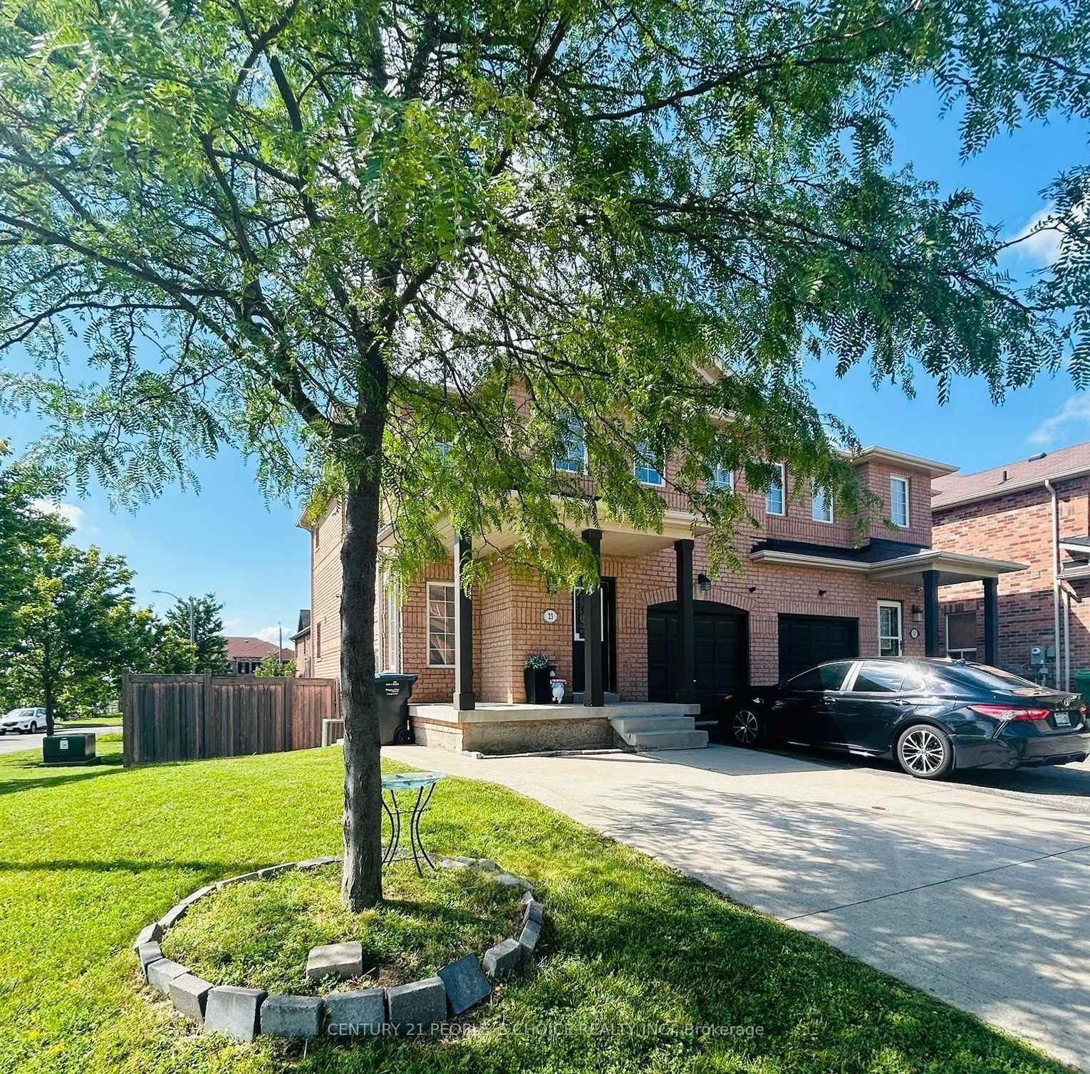 Photo 2 of Unit Bsmt, 23 Travis Crescent, Brampton, Fletcher's Meadow — HOMEH