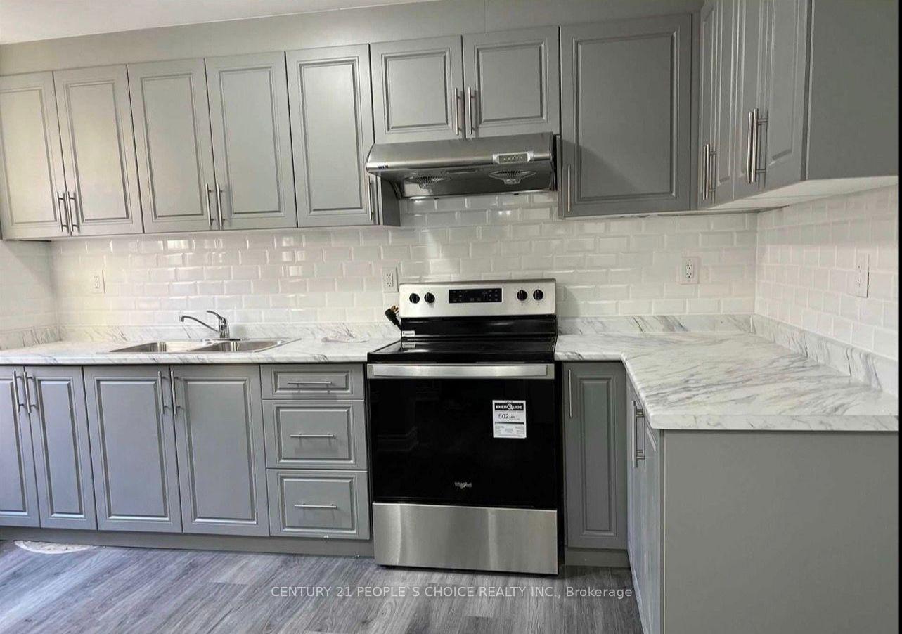 Photo 3 of Unit Bsmt, 23 Travis Crescent, Brampton, Fletcher's Meadow — HOMEH