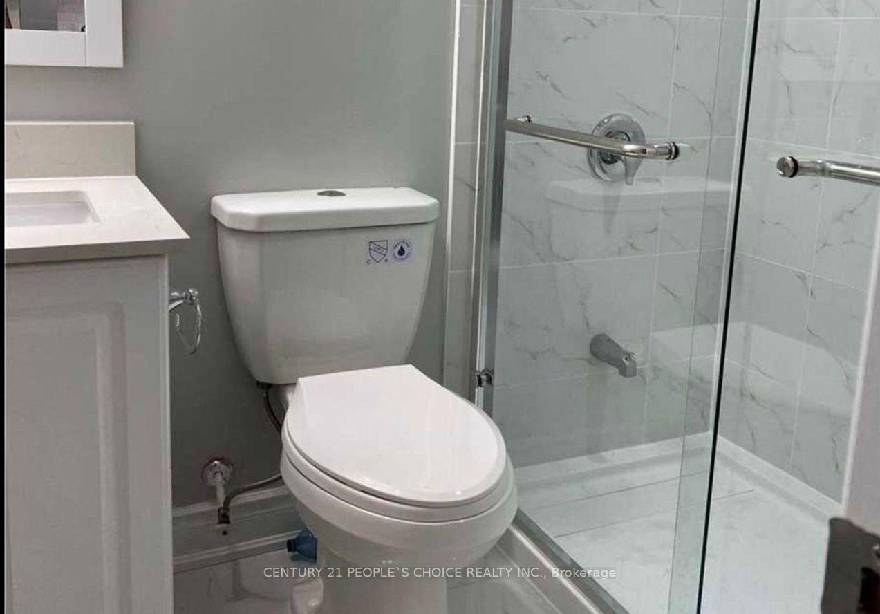 Photo 7 of Unit Bsmt, 23 Travis Crescent, Brampton, Fletcher's Meadow — HOMEH