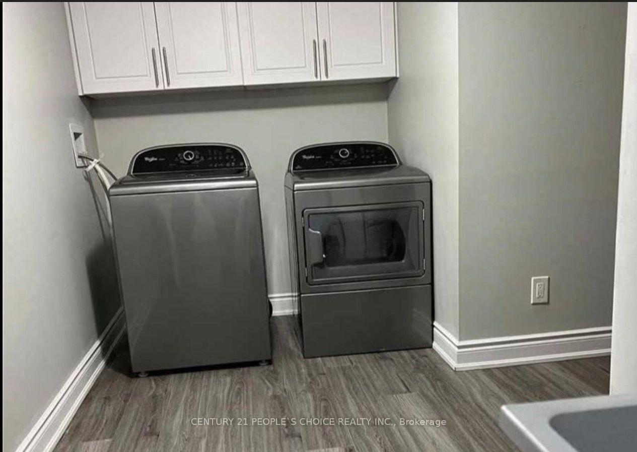 Photo 8 of Unit Bsmt, 23 Travis Crescent, Brampton, Fletcher's Meadow — HOMEH