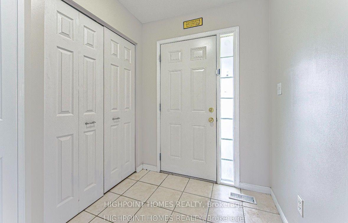 Photo 2 of 58 Hasler Crescent, Guelph, Pineridge/Westminster Woods — HOMEH