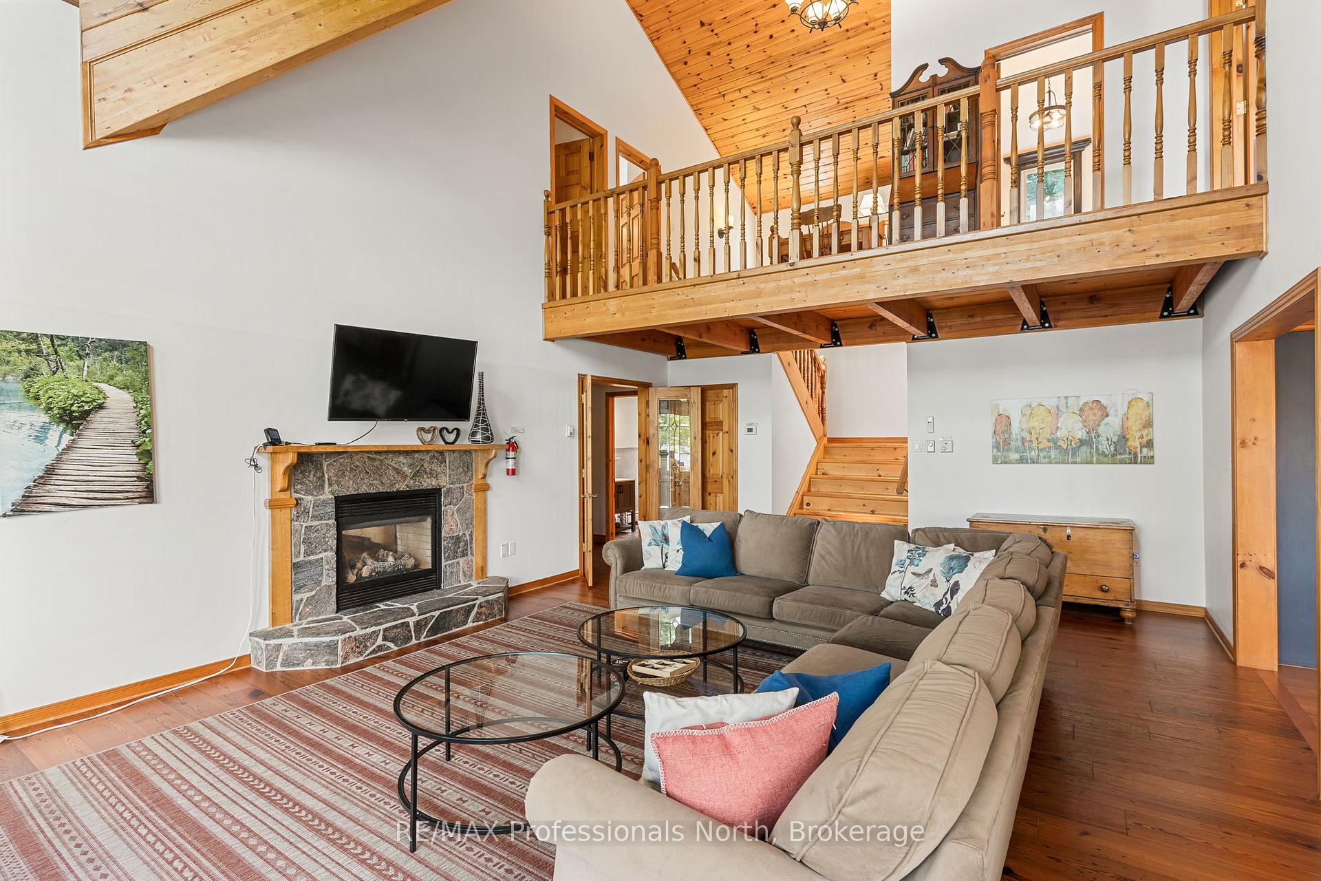 Photo 18 of 17102 Highway 35, Algonquin Highlands, Stanhope — HOMEH