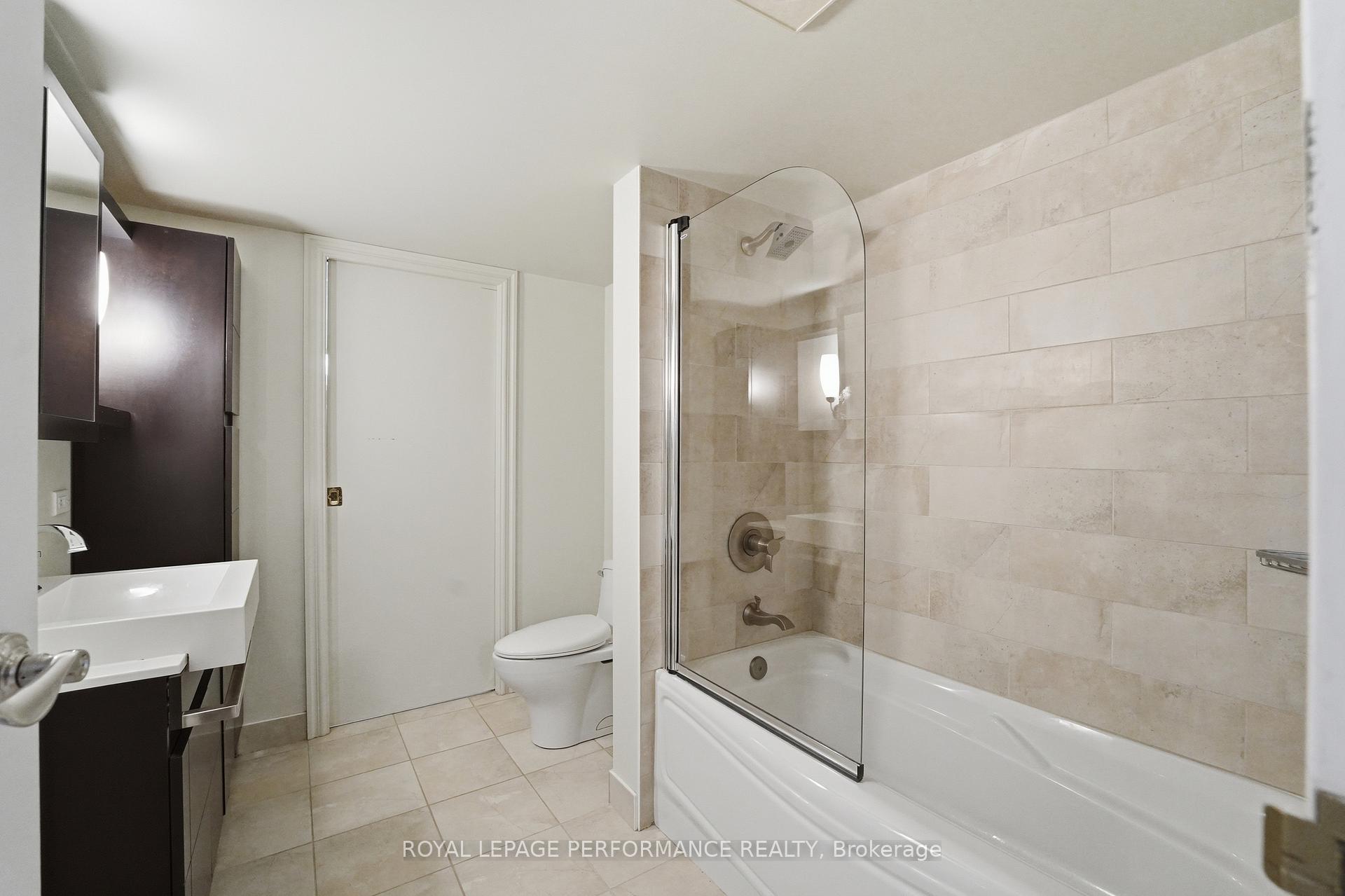Photo 32 of Unit 1601, 160 George Street, Ottawa, Lower Town/Byward Market — HOMEH