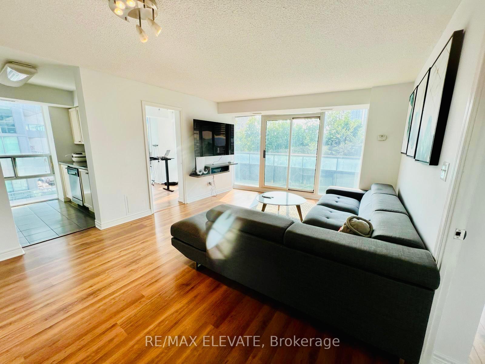 Photo 3 of Unit 308, 51 Lower Simcoe Street, Toronto, Waterfront Communities — HOMEH