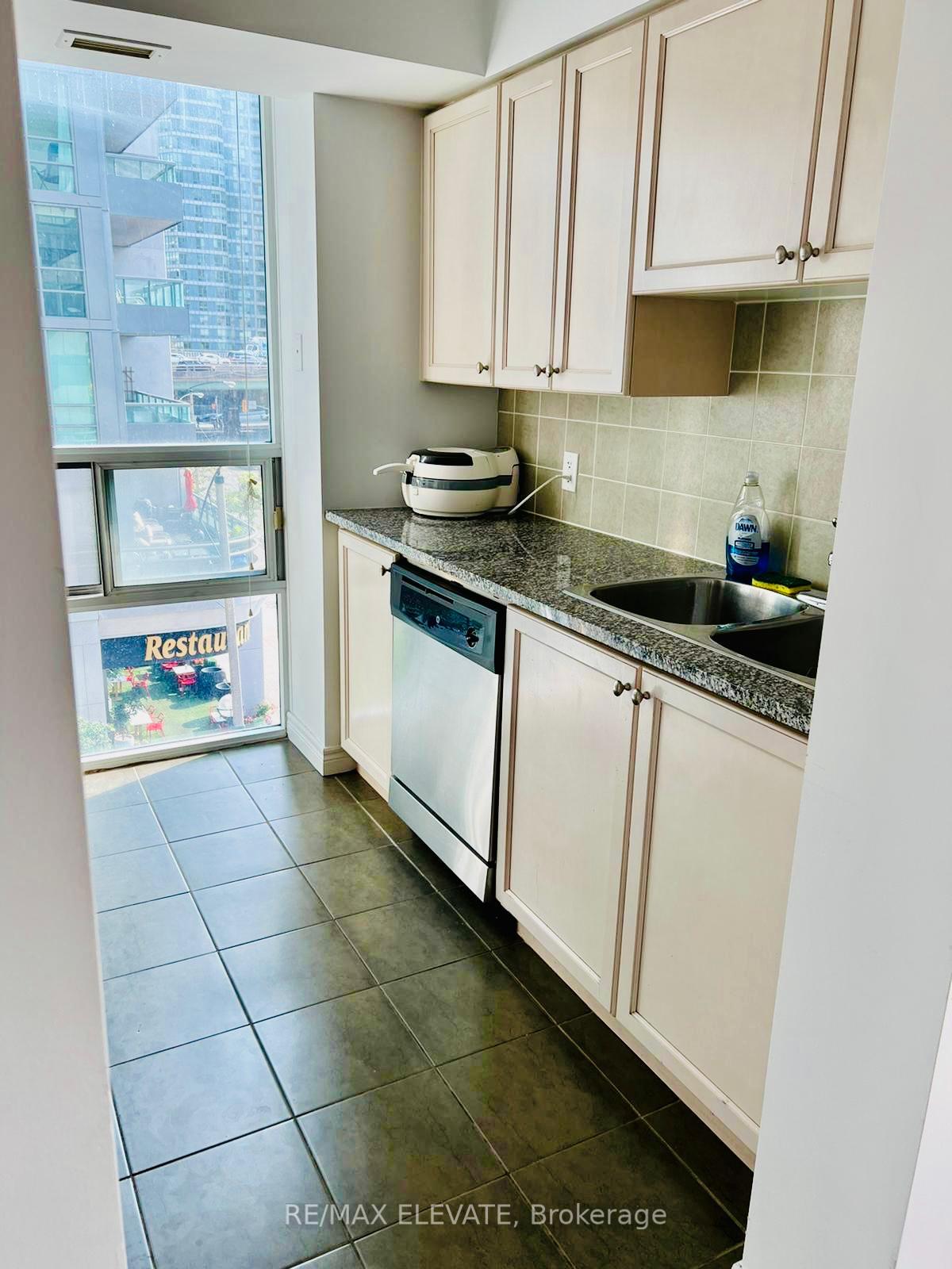 Photo 8 of Unit 308, 51 Lower Simcoe Street, Toronto, Waterfront Communities — HOMEH
