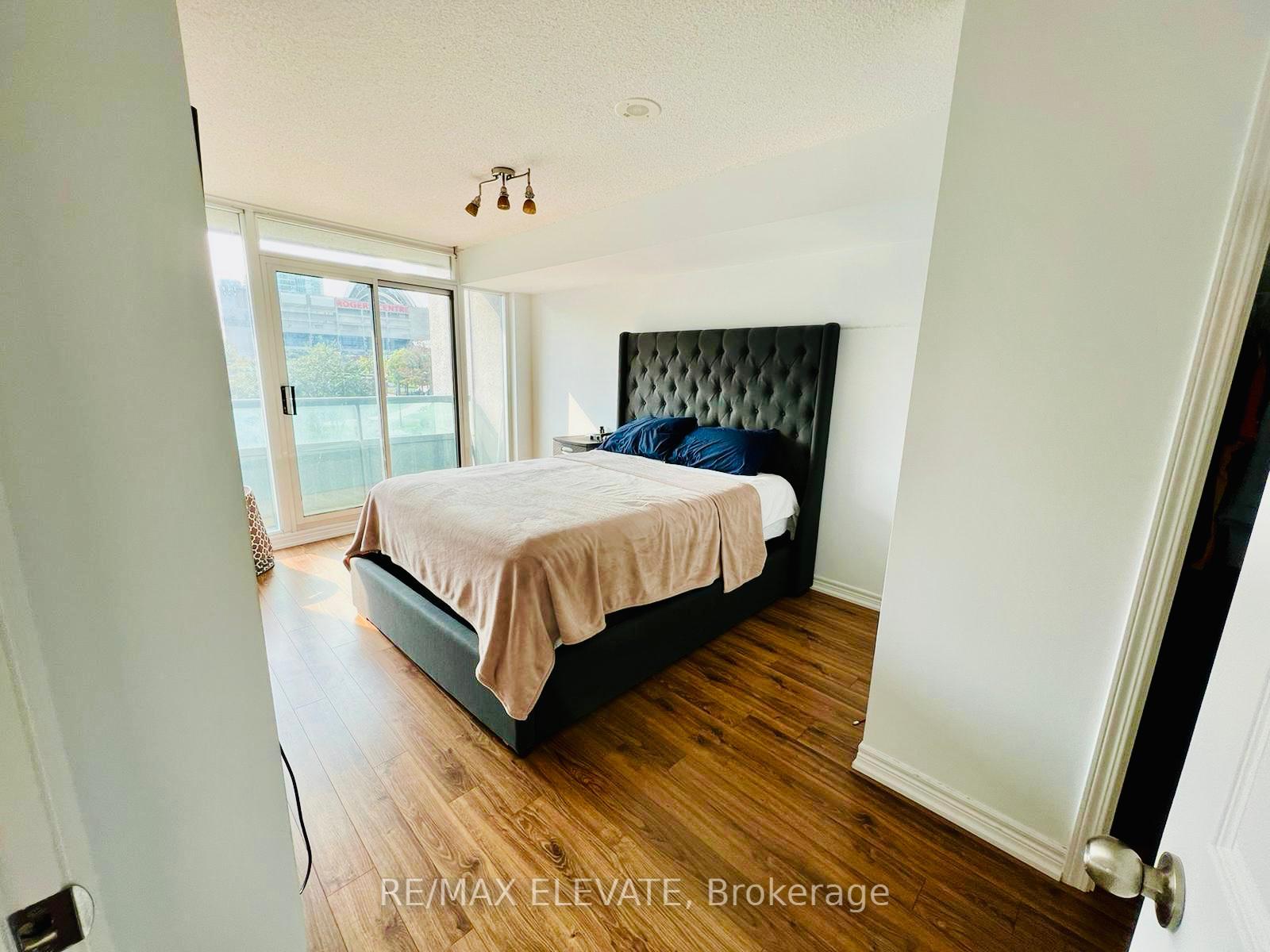 Photo 9 of Unit 308, 51 Lower Simcoe Street, Toronto, Waterfront Communities — HOMEH