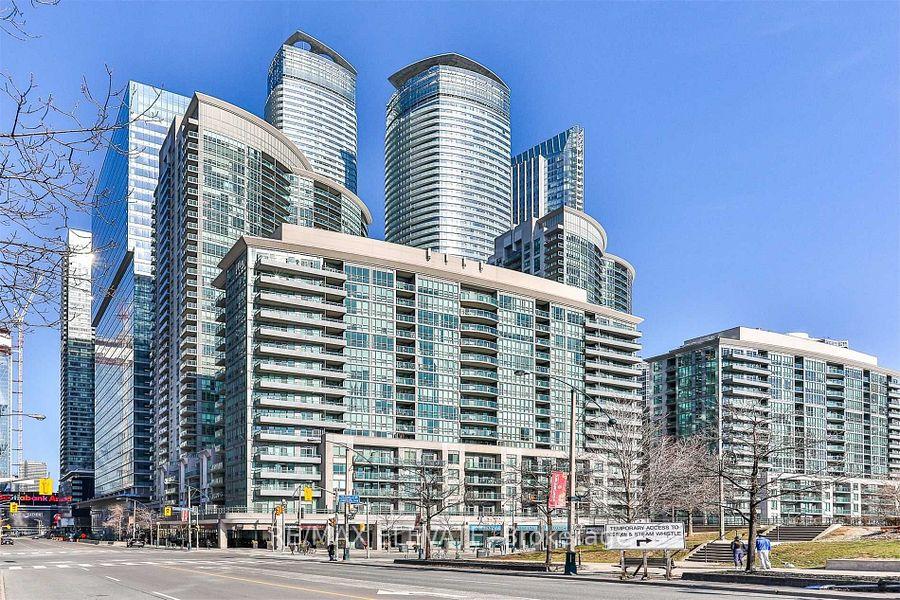Photo 2 of Unit 308, 51 Lower Simcoe Street, Toronto, Waterfront Communities — HOMEH