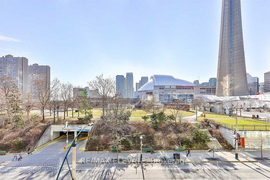 Photo 6 of Unit 308, 51 Lower Simcoe Street, Toronto, Waterfront Communities — HOMEH