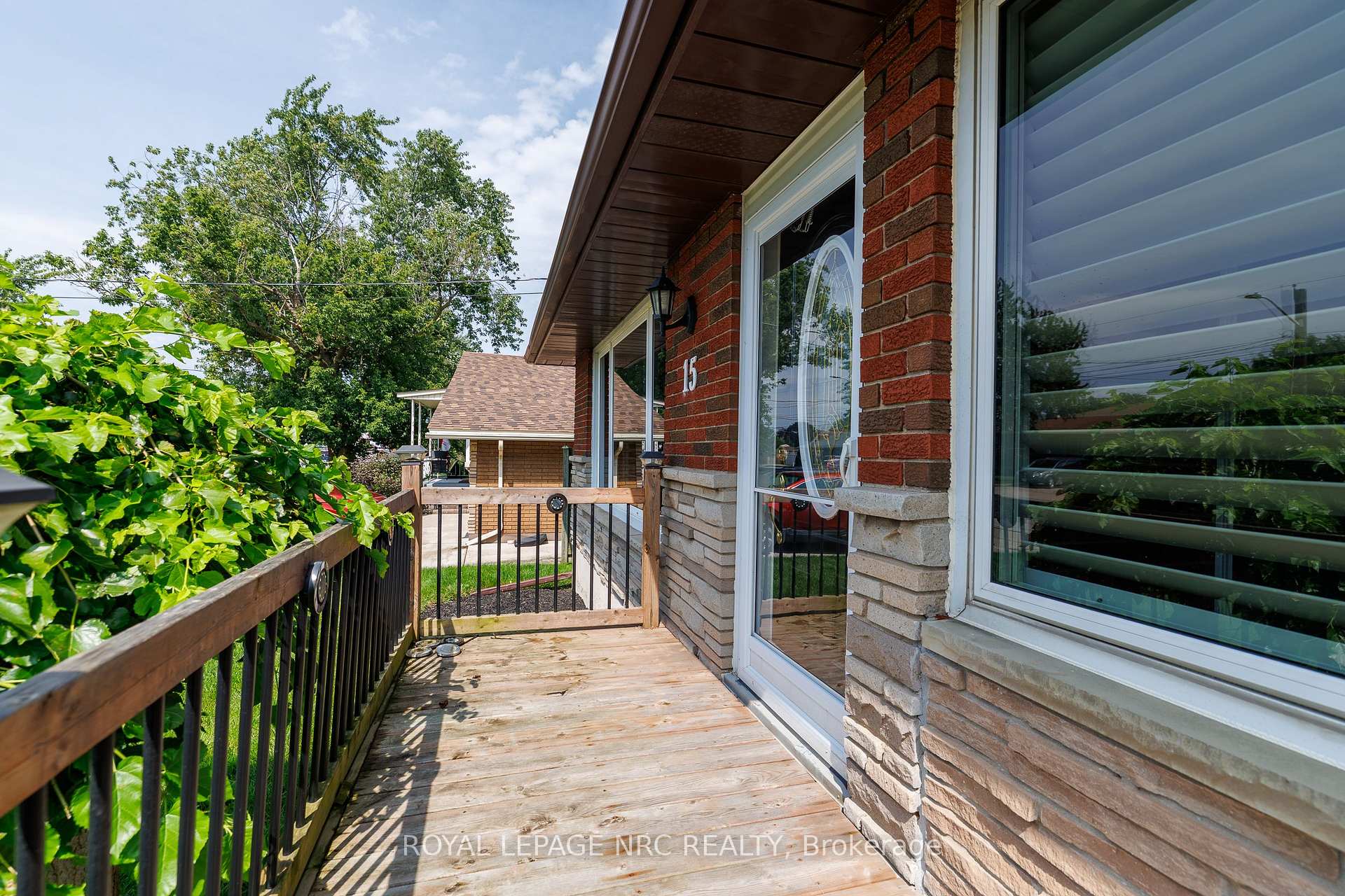 Photo 7 of 15 Memorial Park Drive, Welland, Lincoln/Crowland — HOMEH