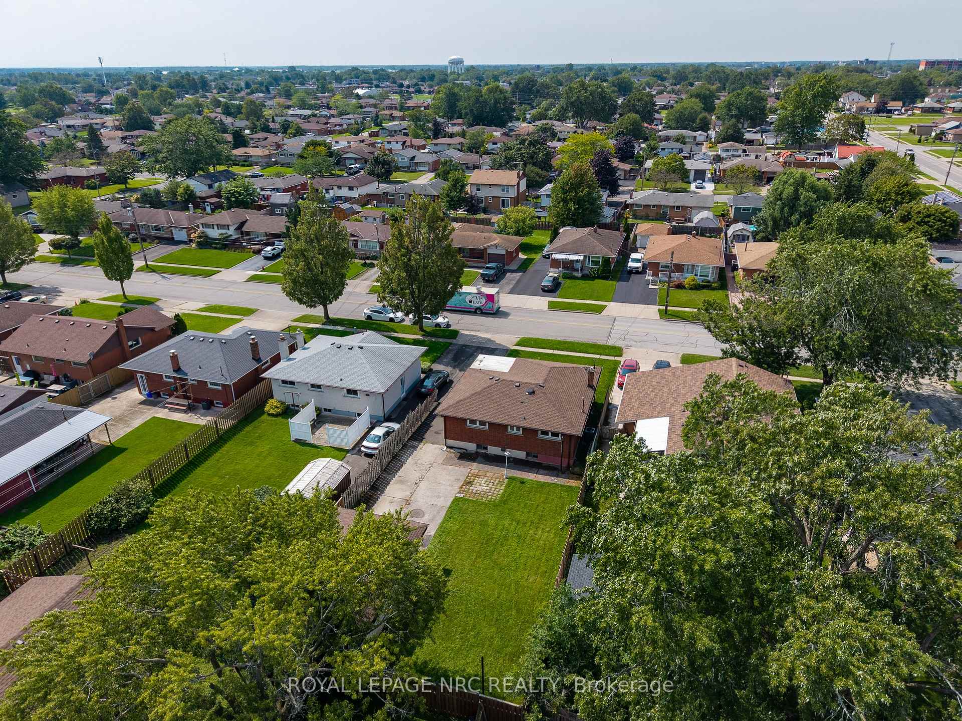 Photo 43 of 15 Memorial Park Drive, Welland, Lincoln/Crowland — HOMEH