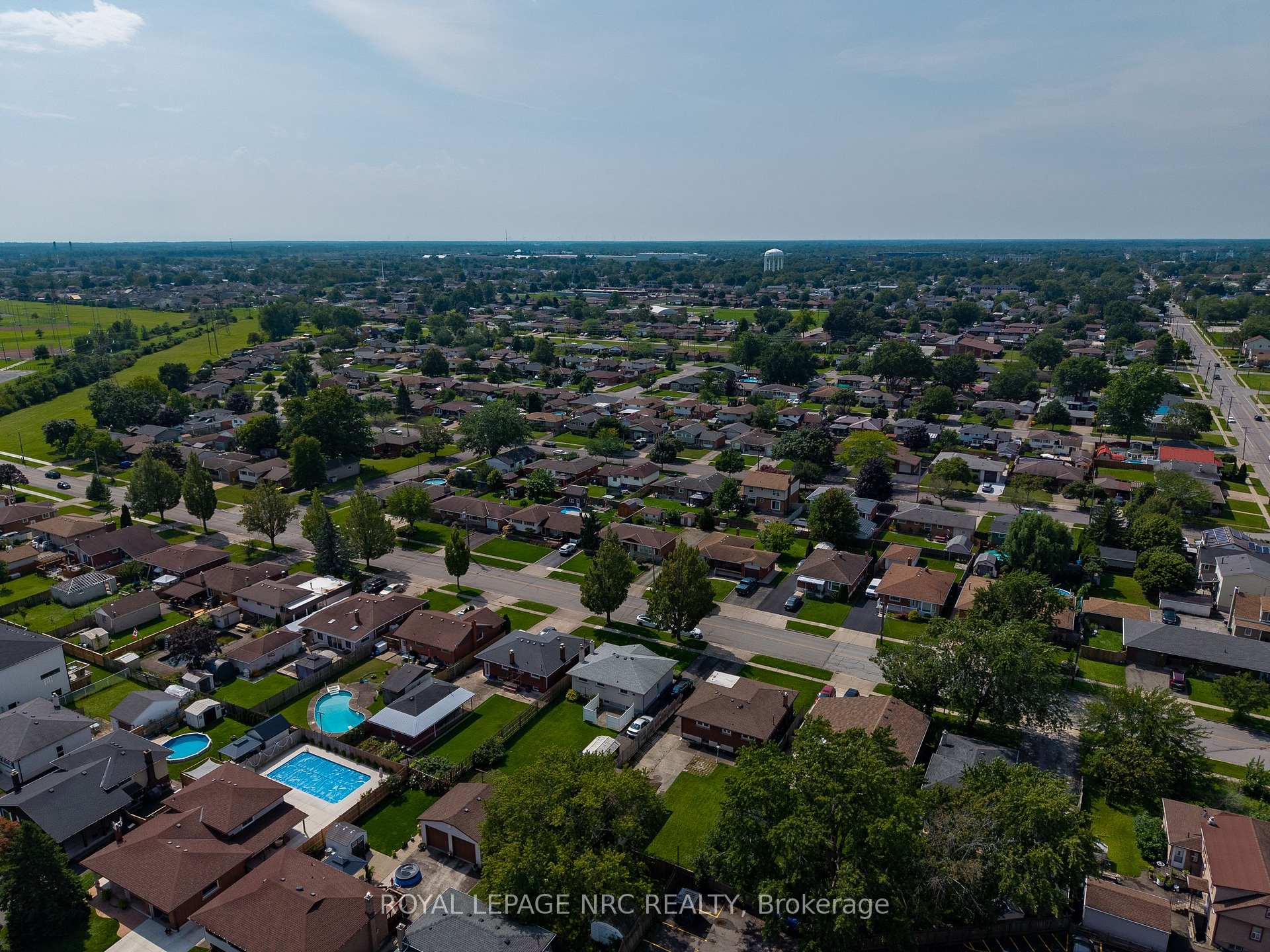 Photo 45 of 15 Memorial Park Drive, Welland, Lincoln/Crowland — HOMEH