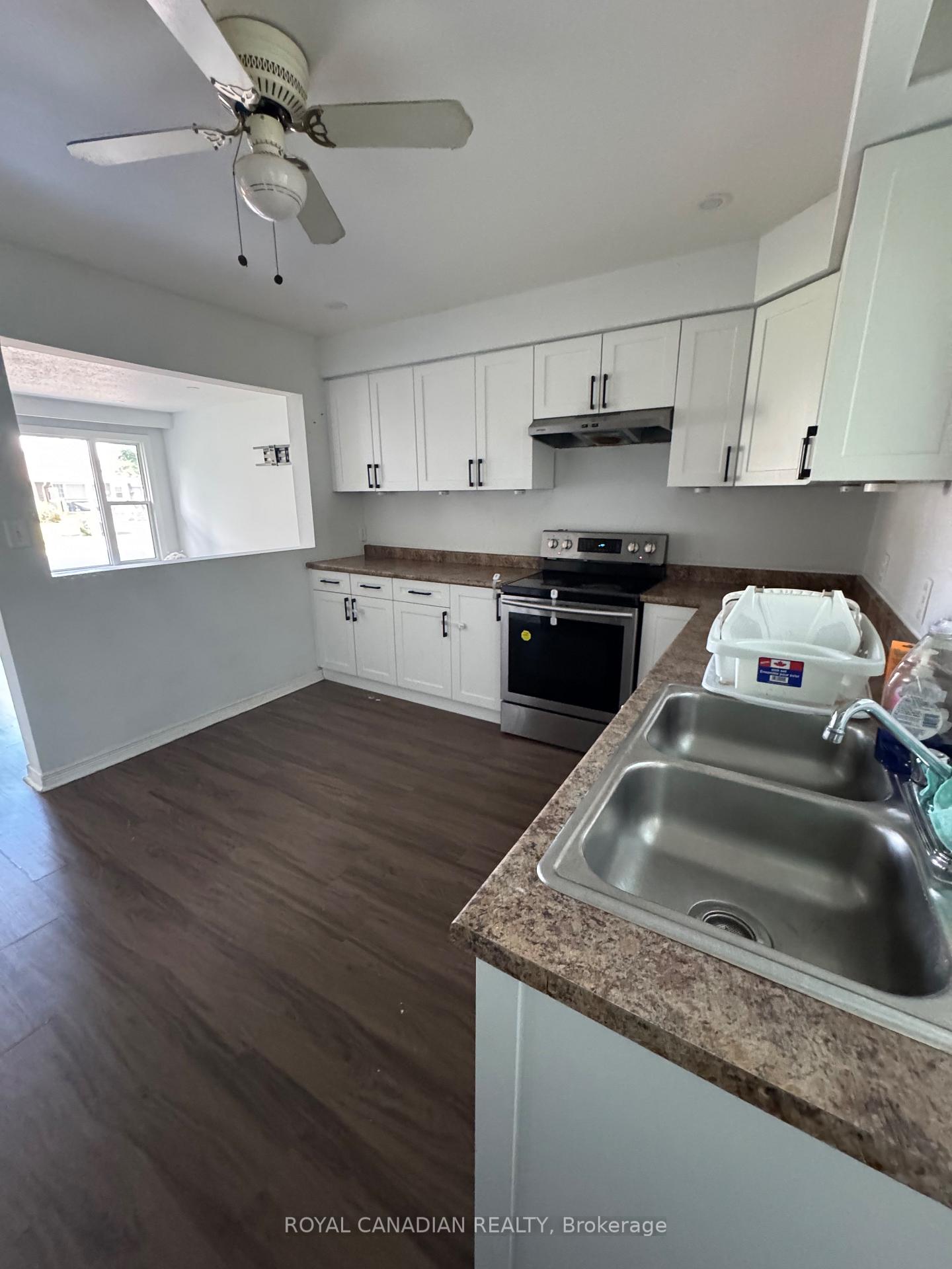Photo 7 of Unit Upper, 357 Durham Court, Oshawa, Vanier — HOMEH