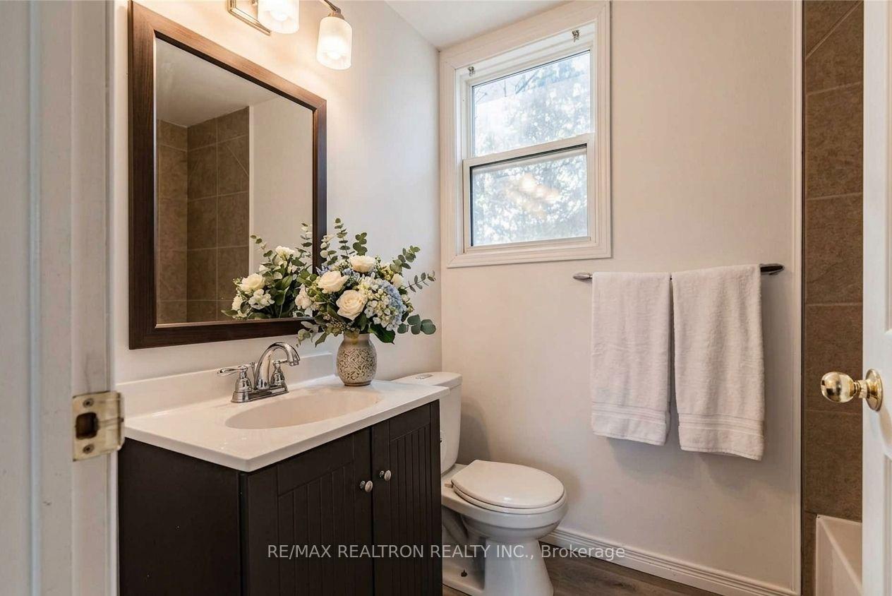 Photo 2 of 26 Florence Street, Chatham-Kent — HOMEH